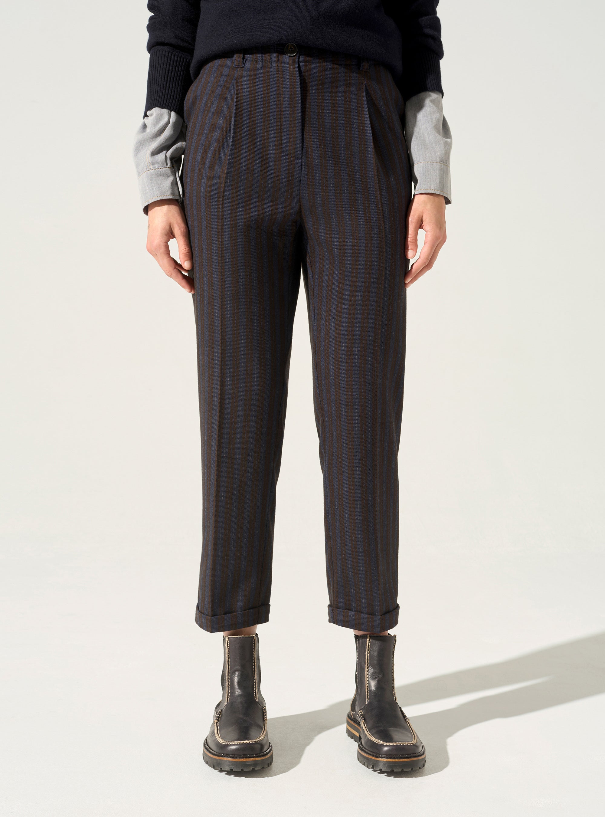 Straight pants