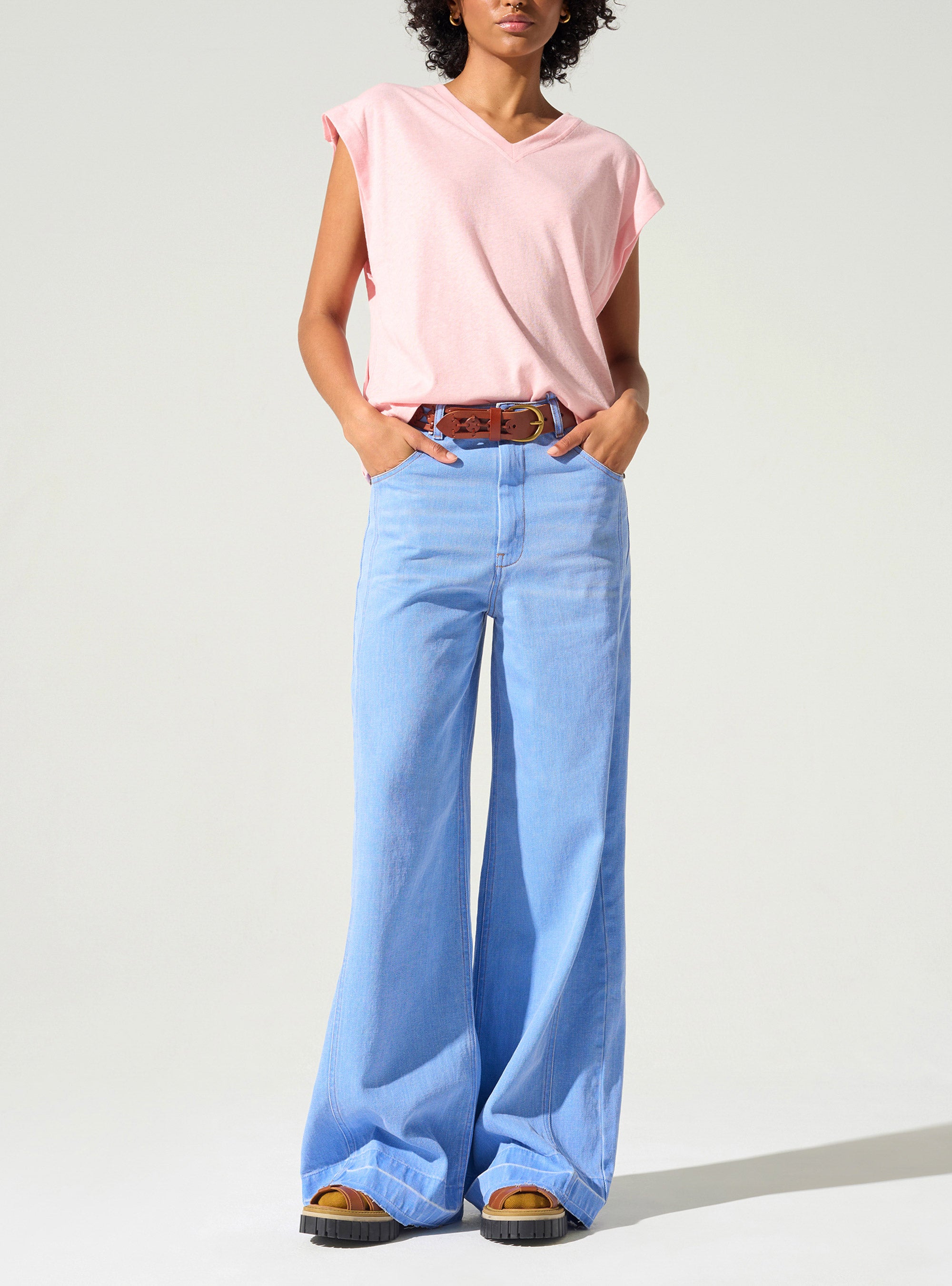 Jean large taille haute acoté