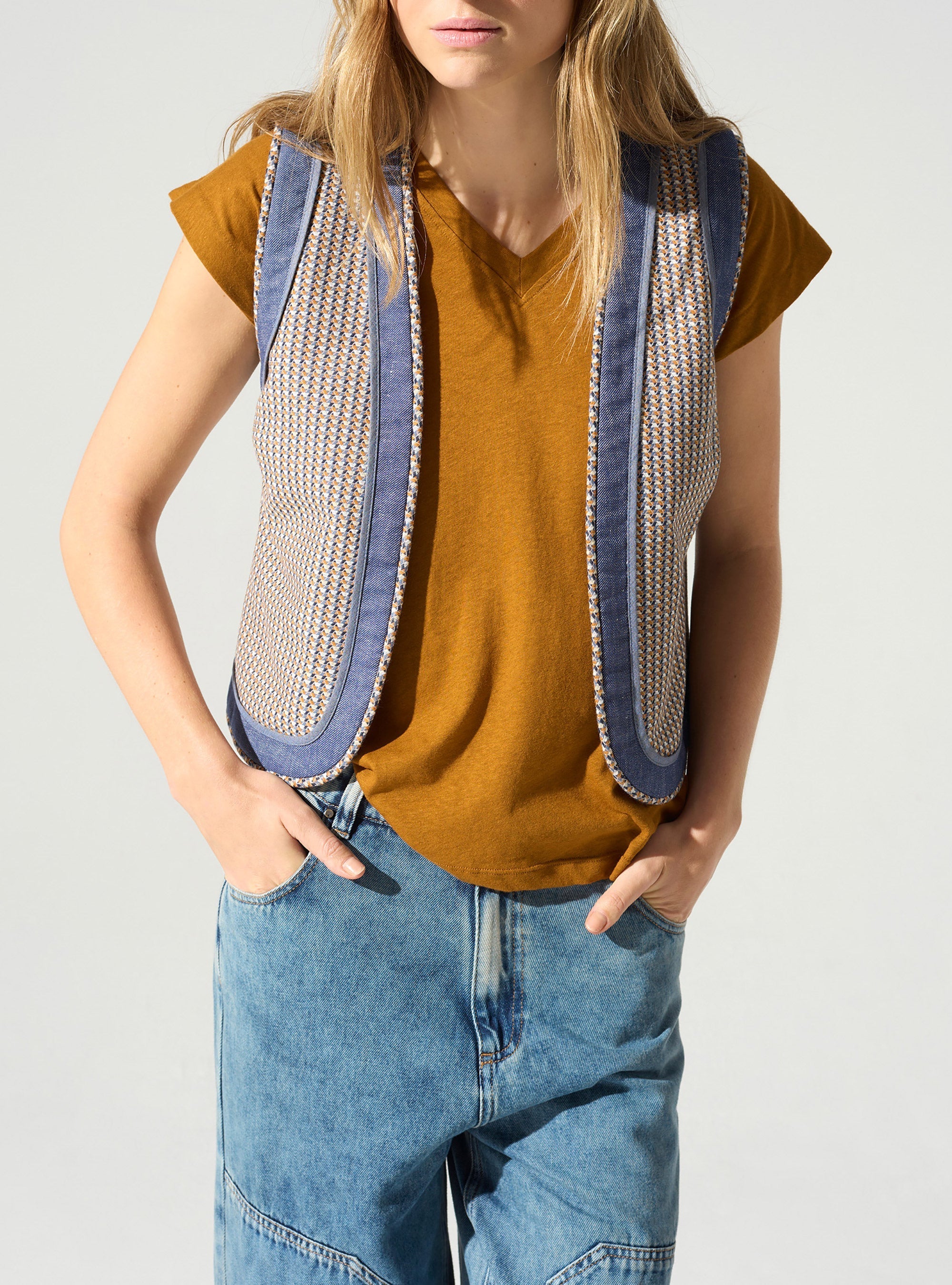 Gilet sans manches acoté