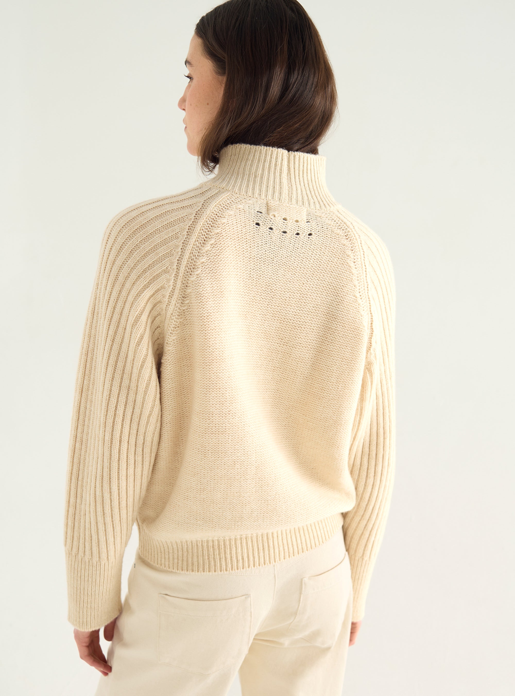 Pull torsadé en laine italienne