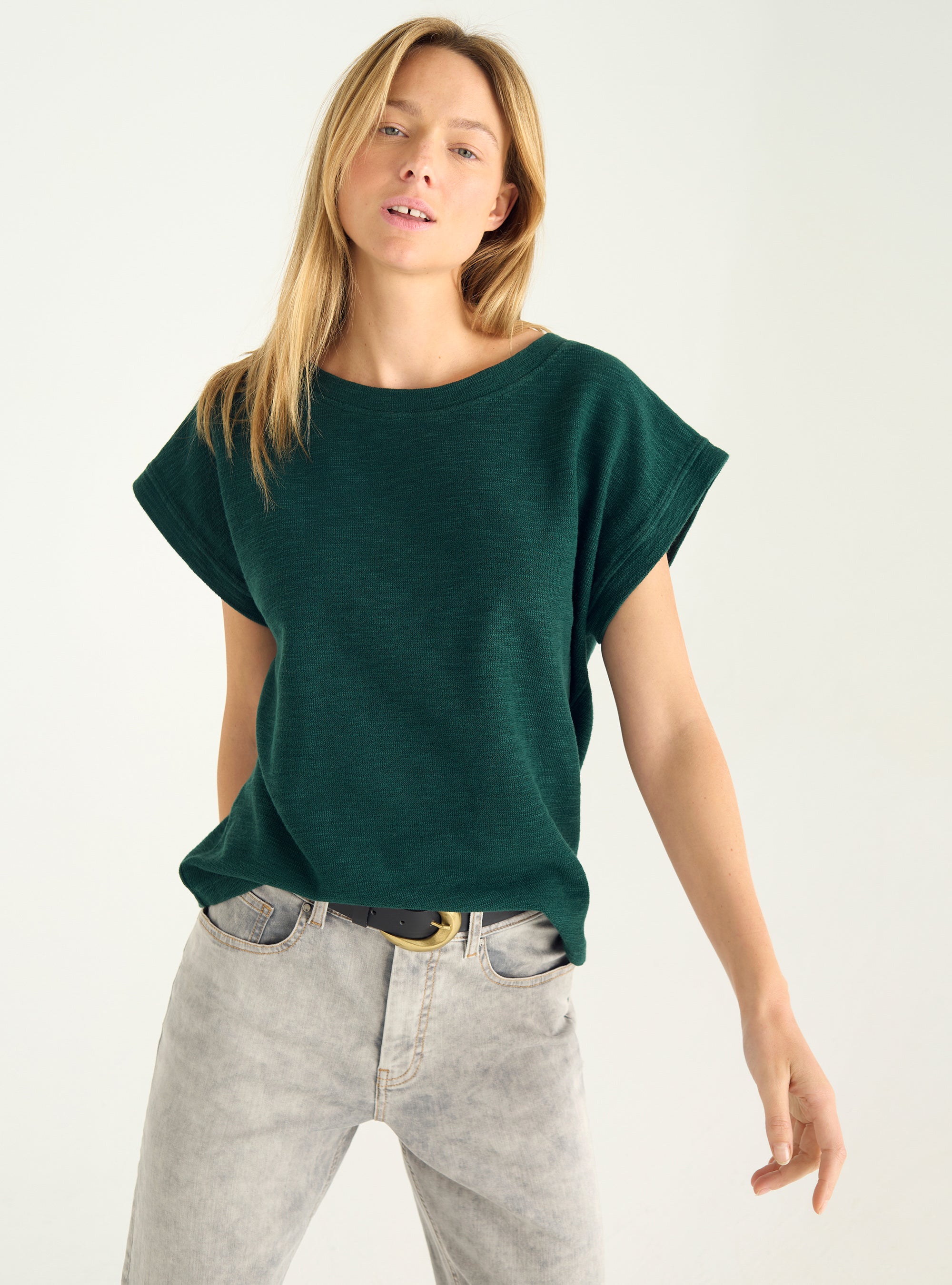 Locker sitzendes T-Shirt aus Slub-Interlock