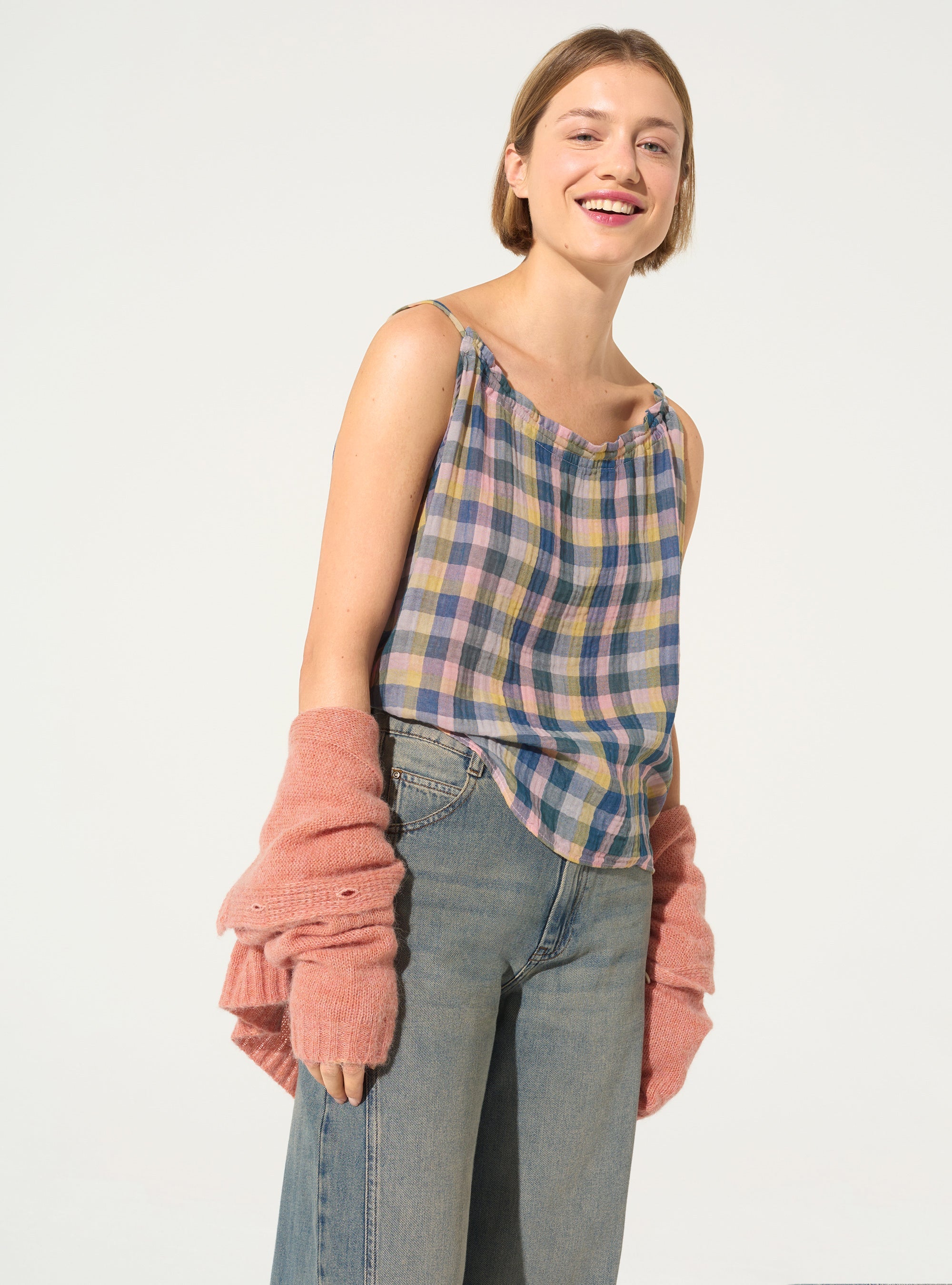 Locker sitzendes blaues Baumwoll-Tanktop