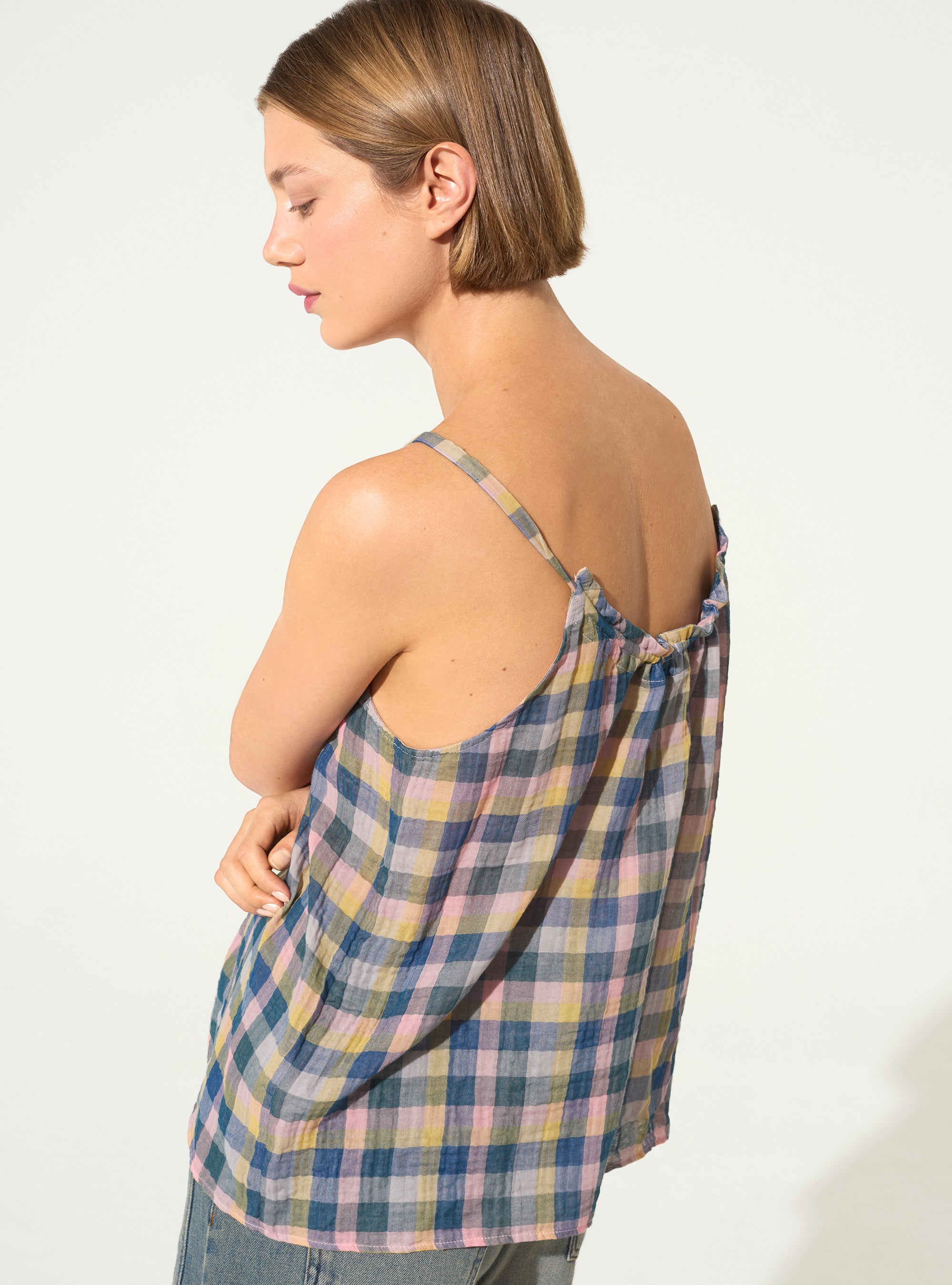 Locker sitzendes blaues Baumwoll-Tanktop