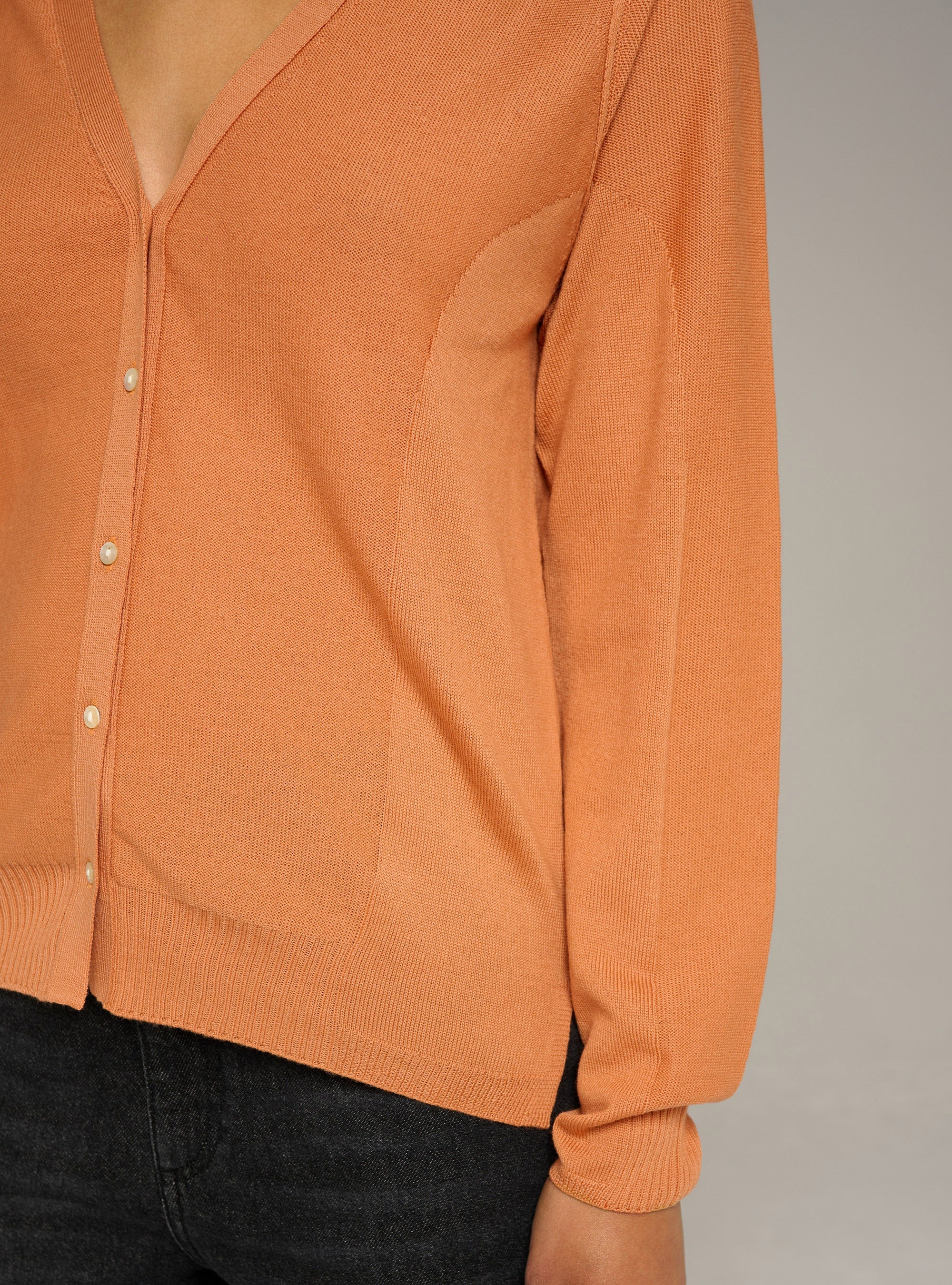 Cotélac acoté cardigan col v maille fine en laine