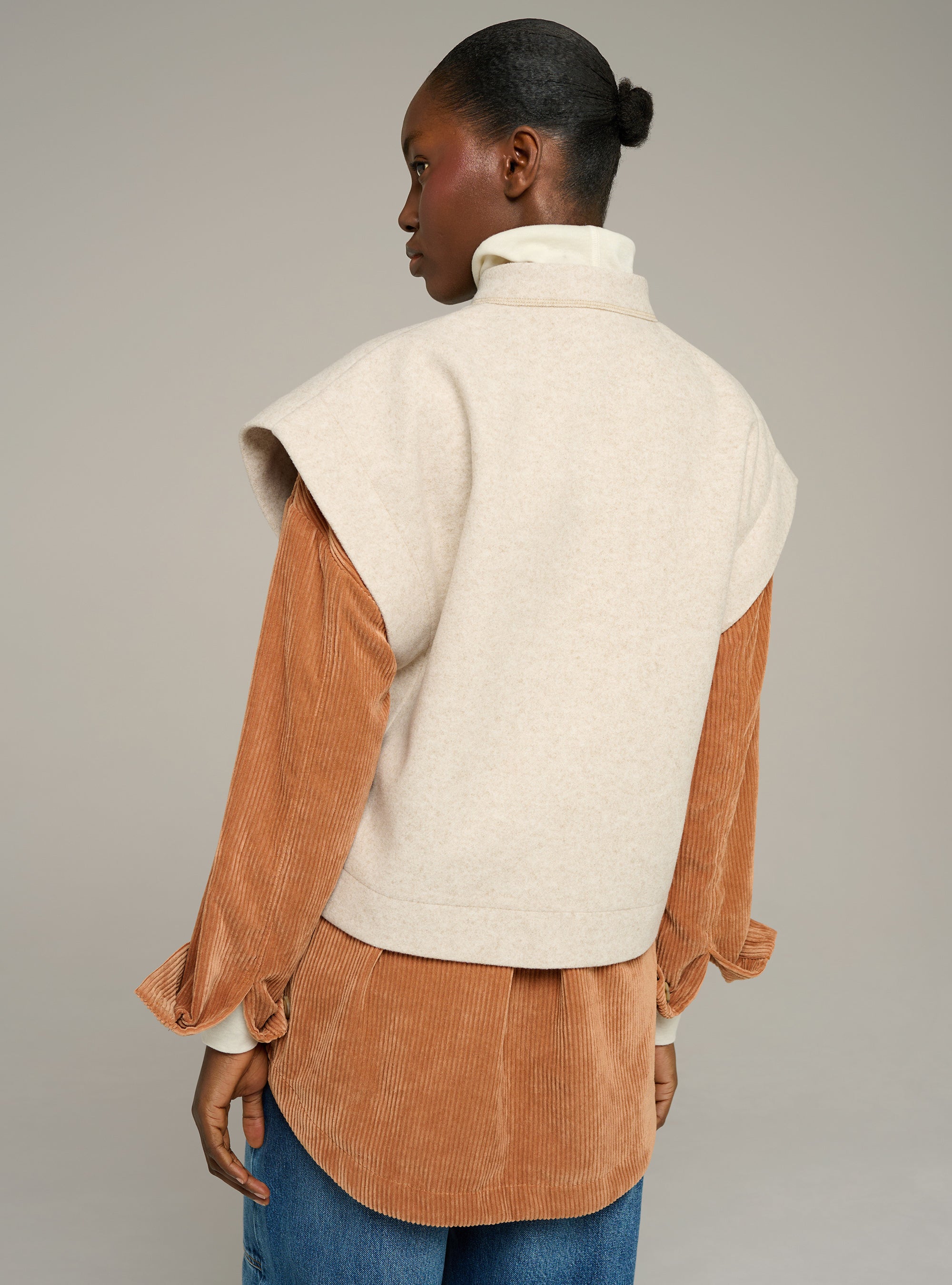 Cotélac acoté gilet droit sans manches