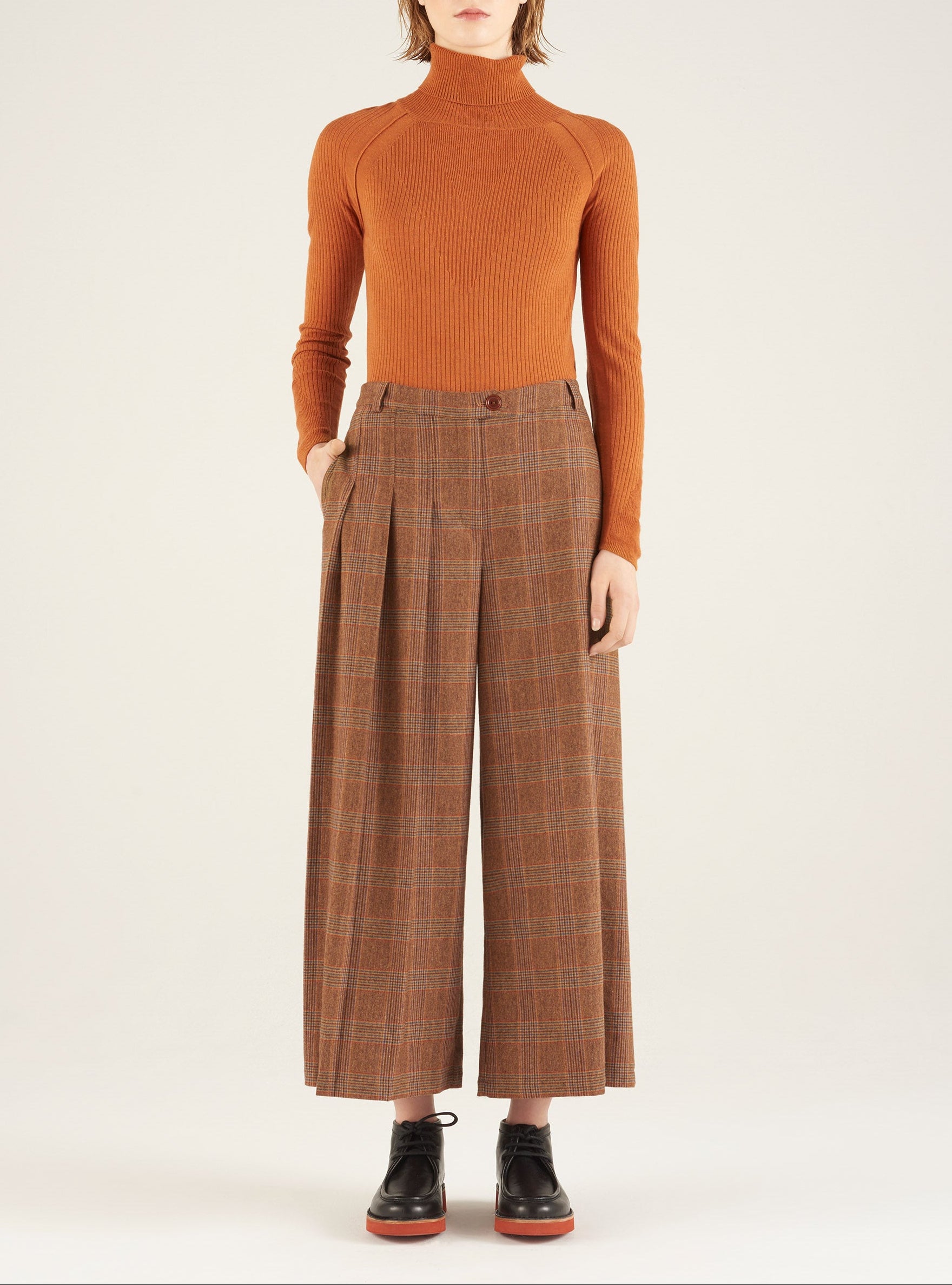 Hose mit weitem Bein