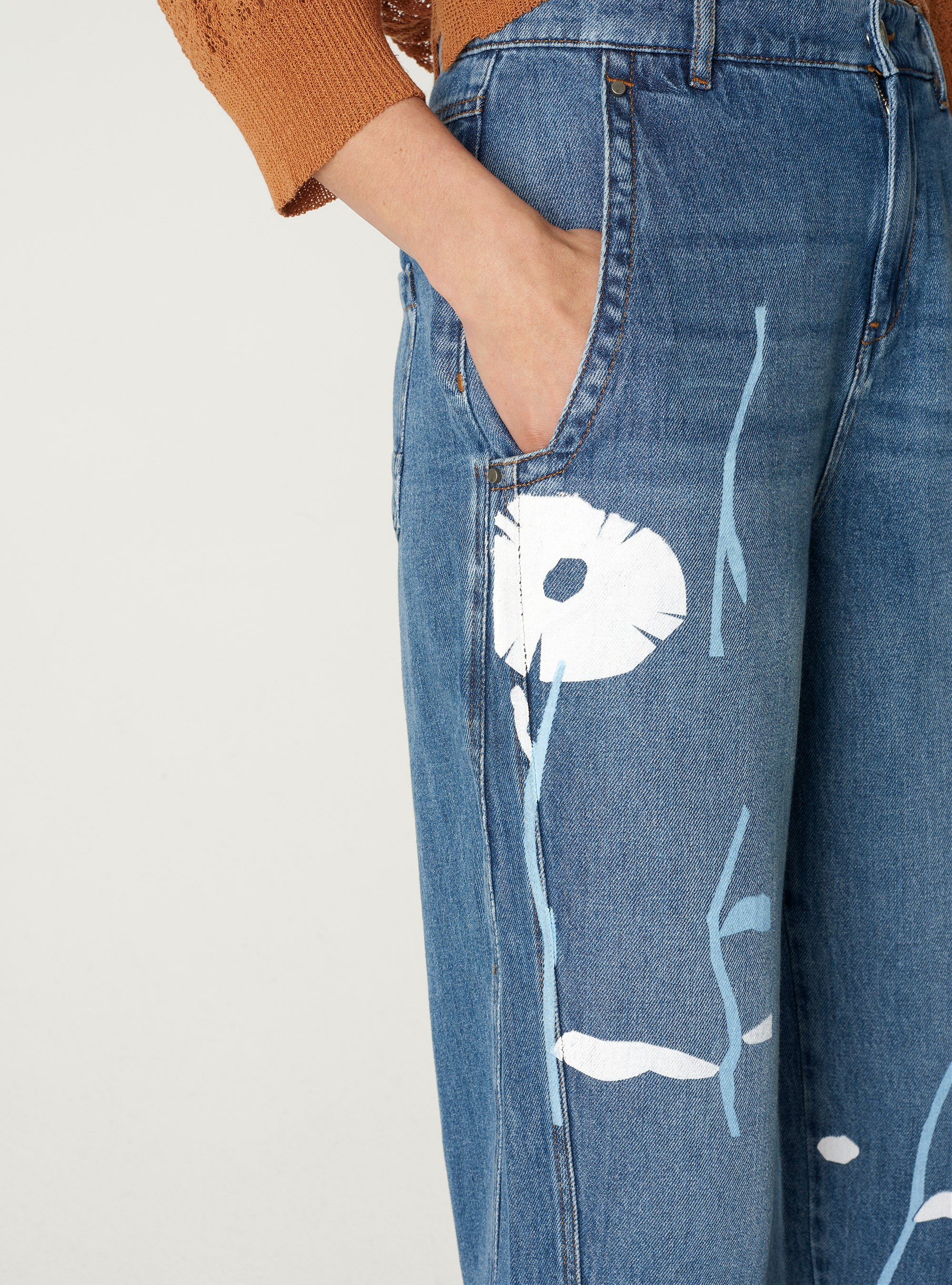 High-Waist Mom-Jeans