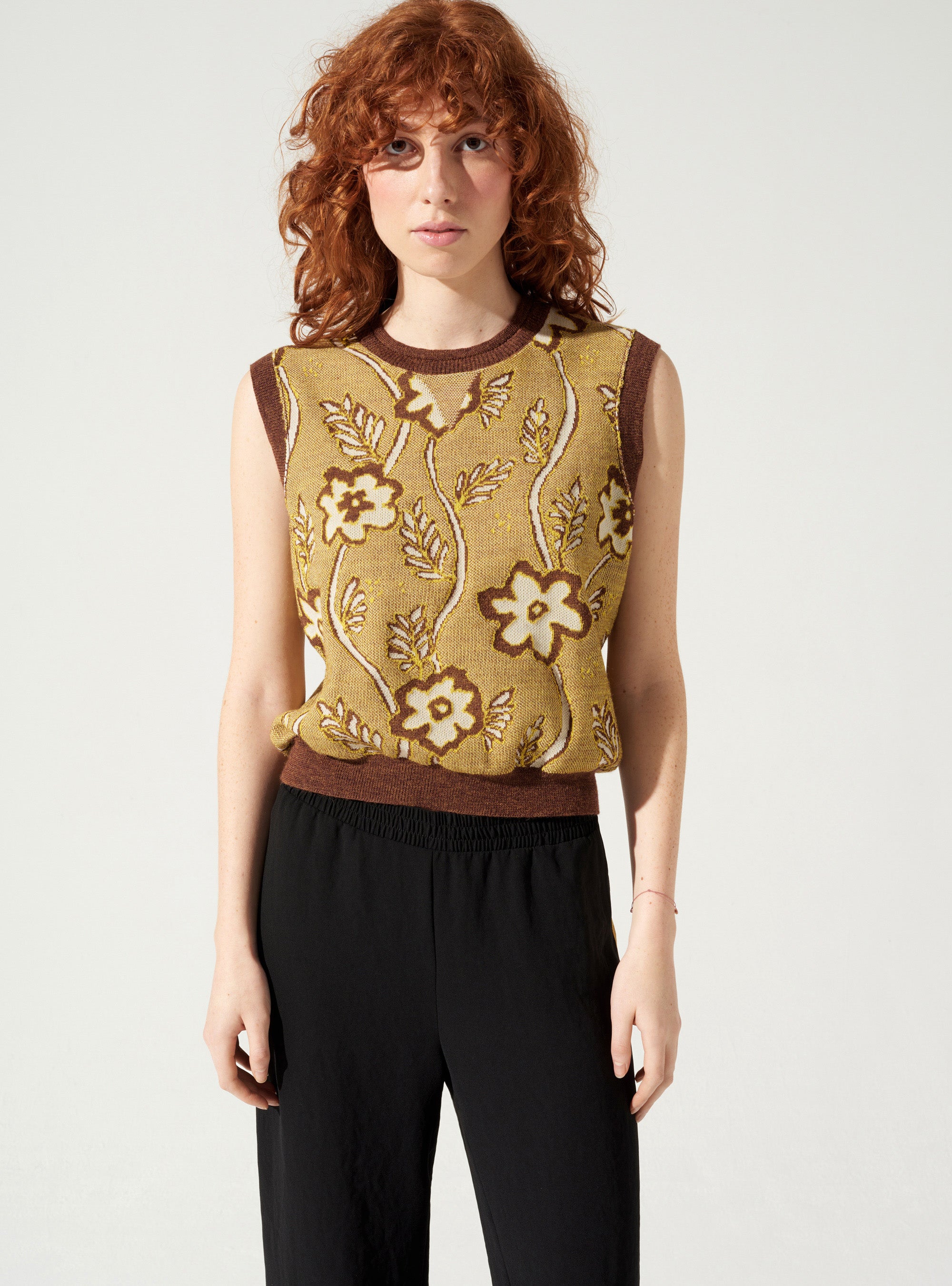Sleeveless sweater