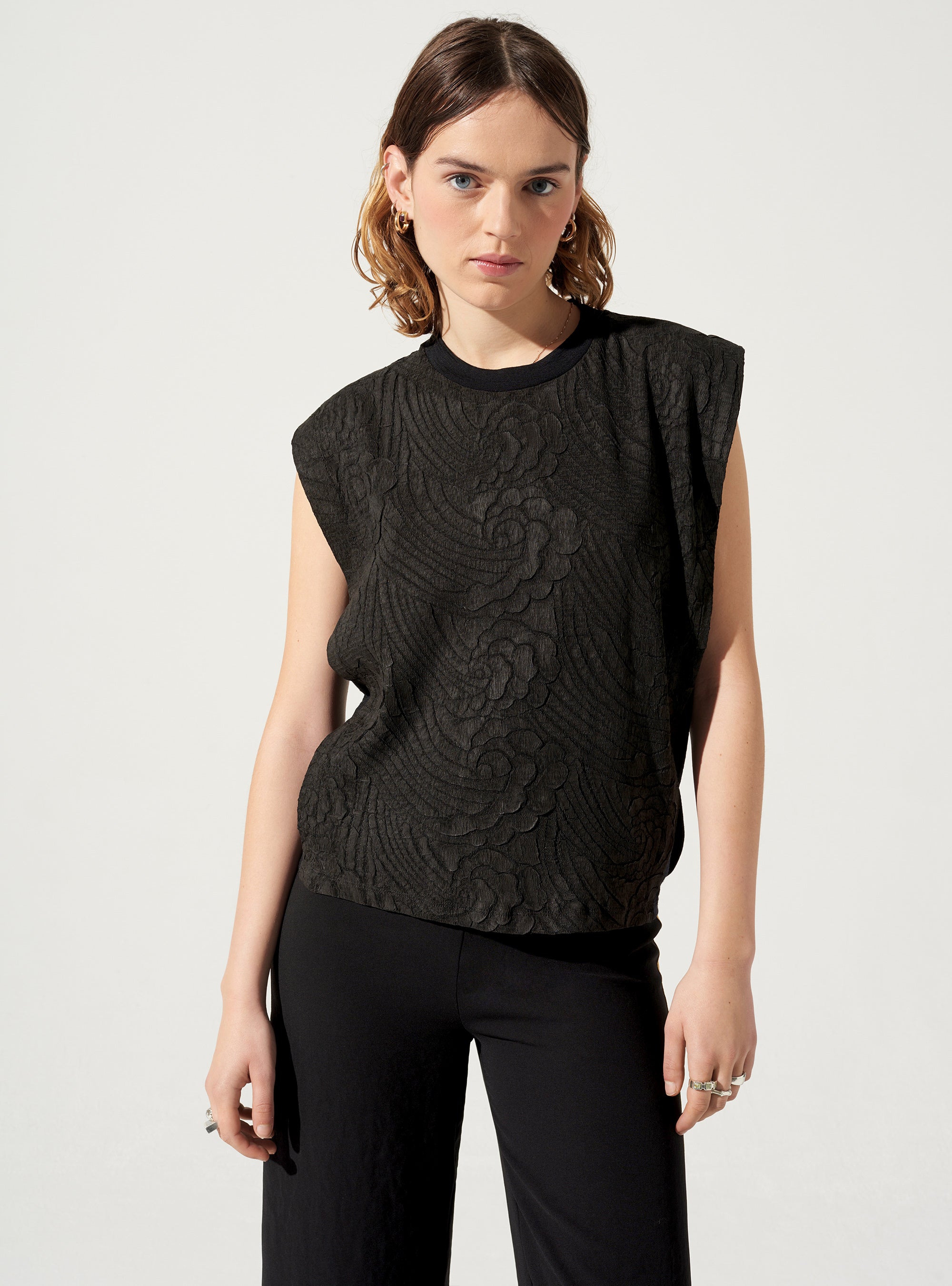 Two-material tank top