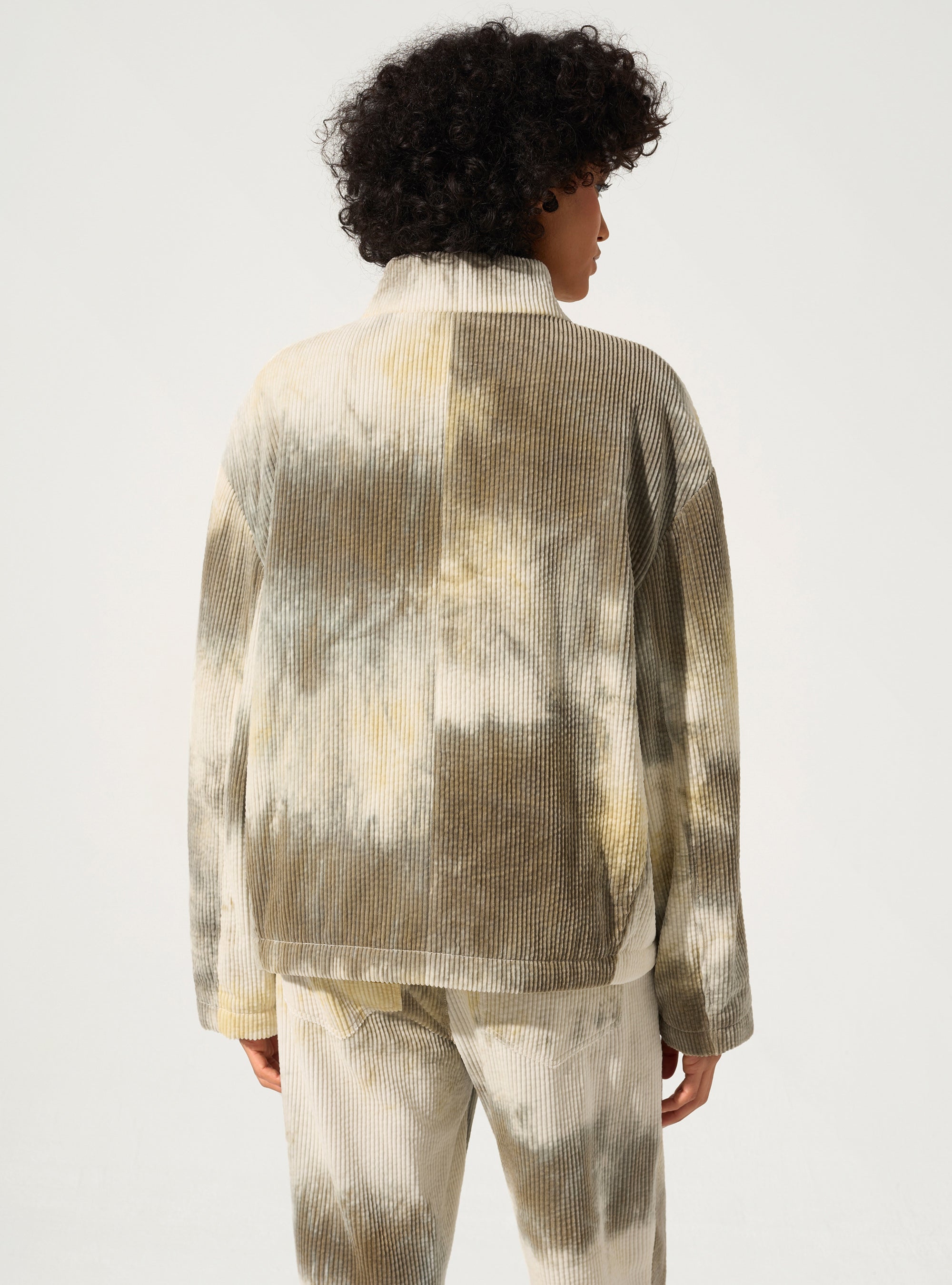 Stand-up collar jacket