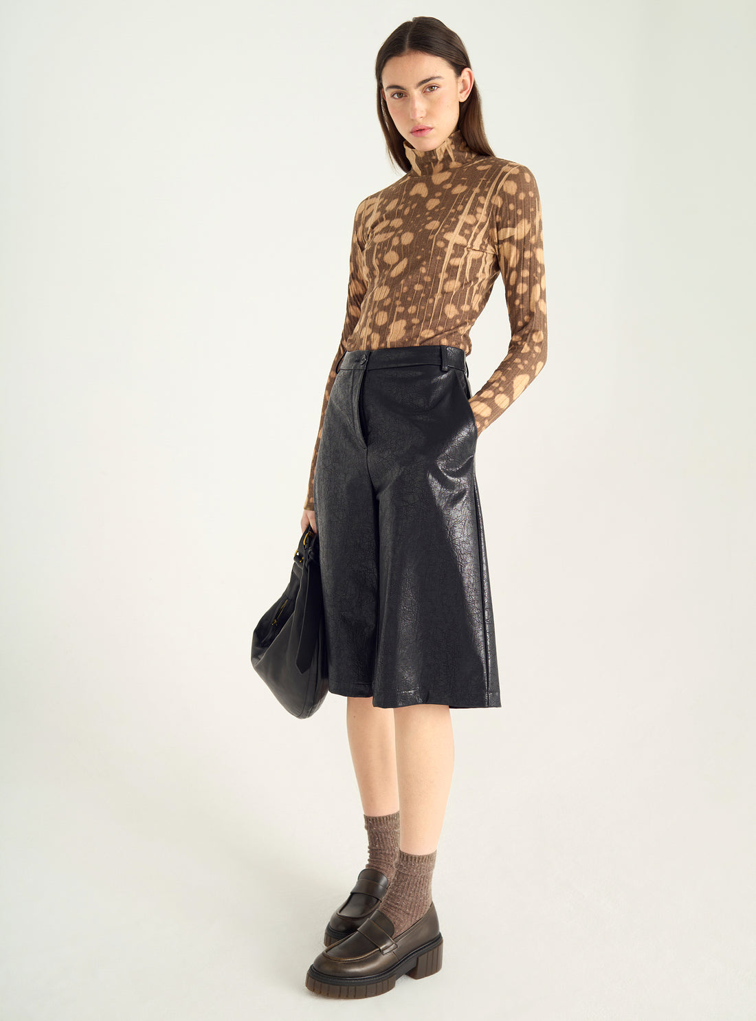 T-shirt col montant en maille plissée