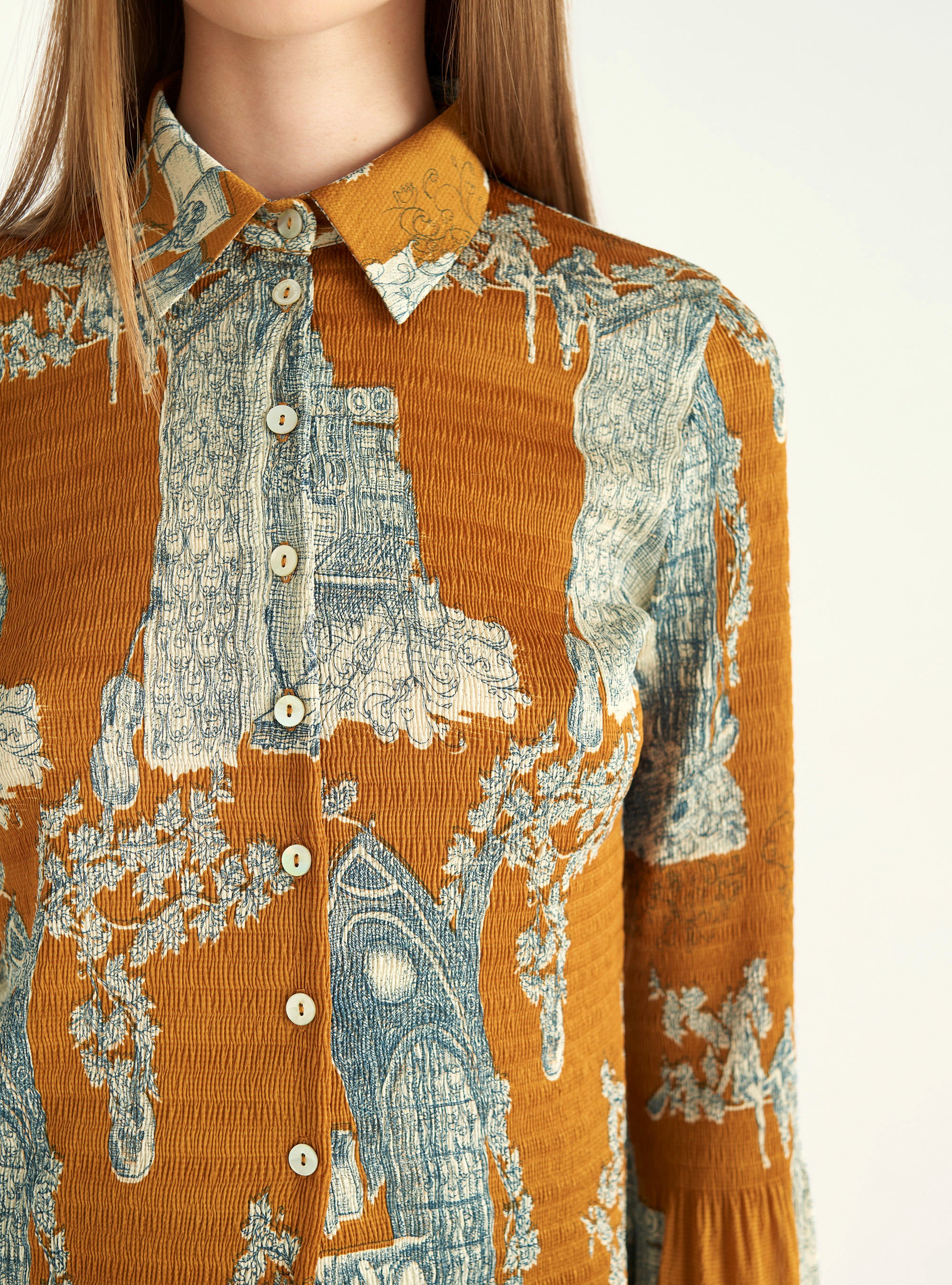 Chemise ajustée bouillonné