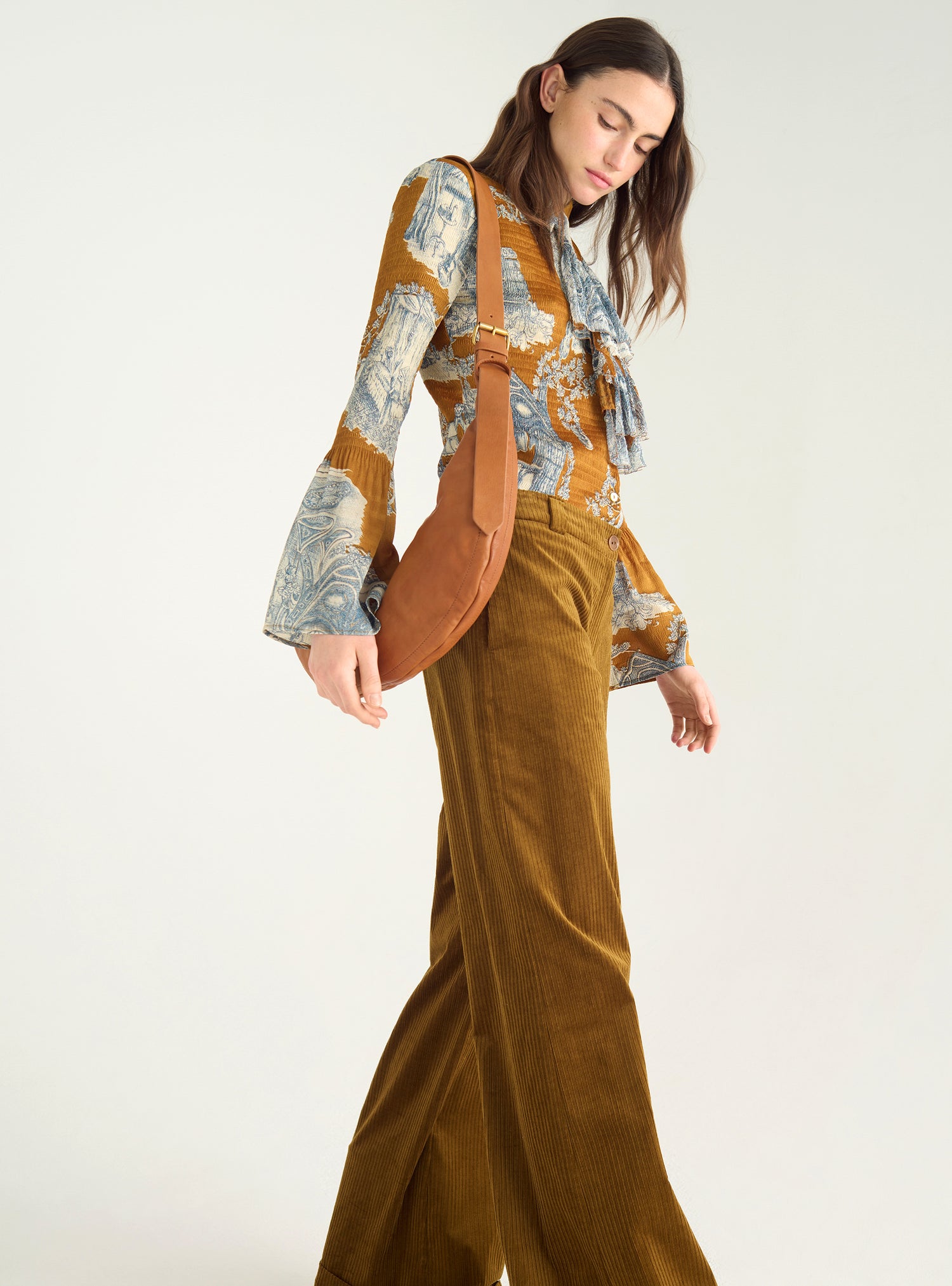 Pantalon large en velours lavé