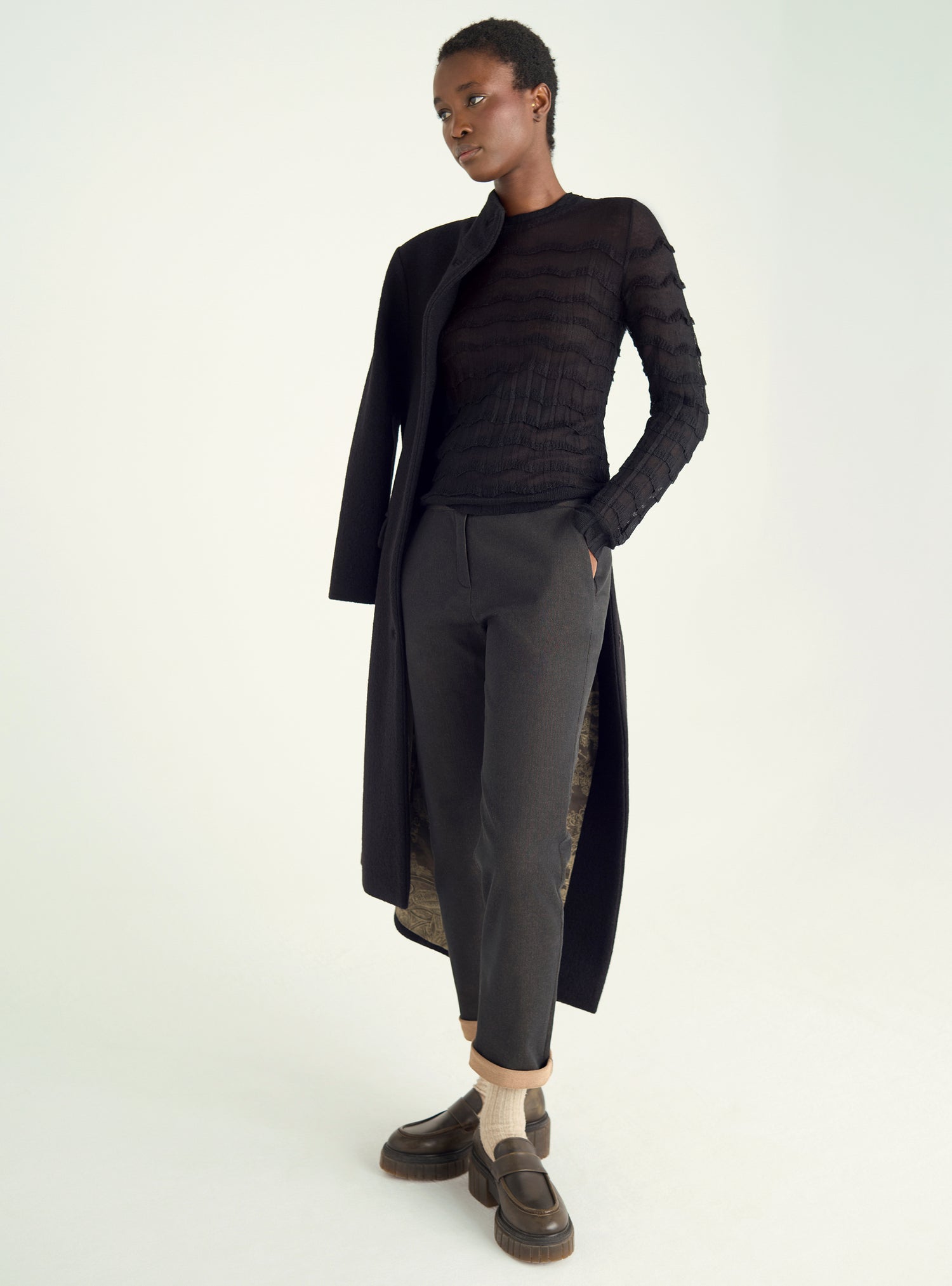 Pantalon droit près du corps