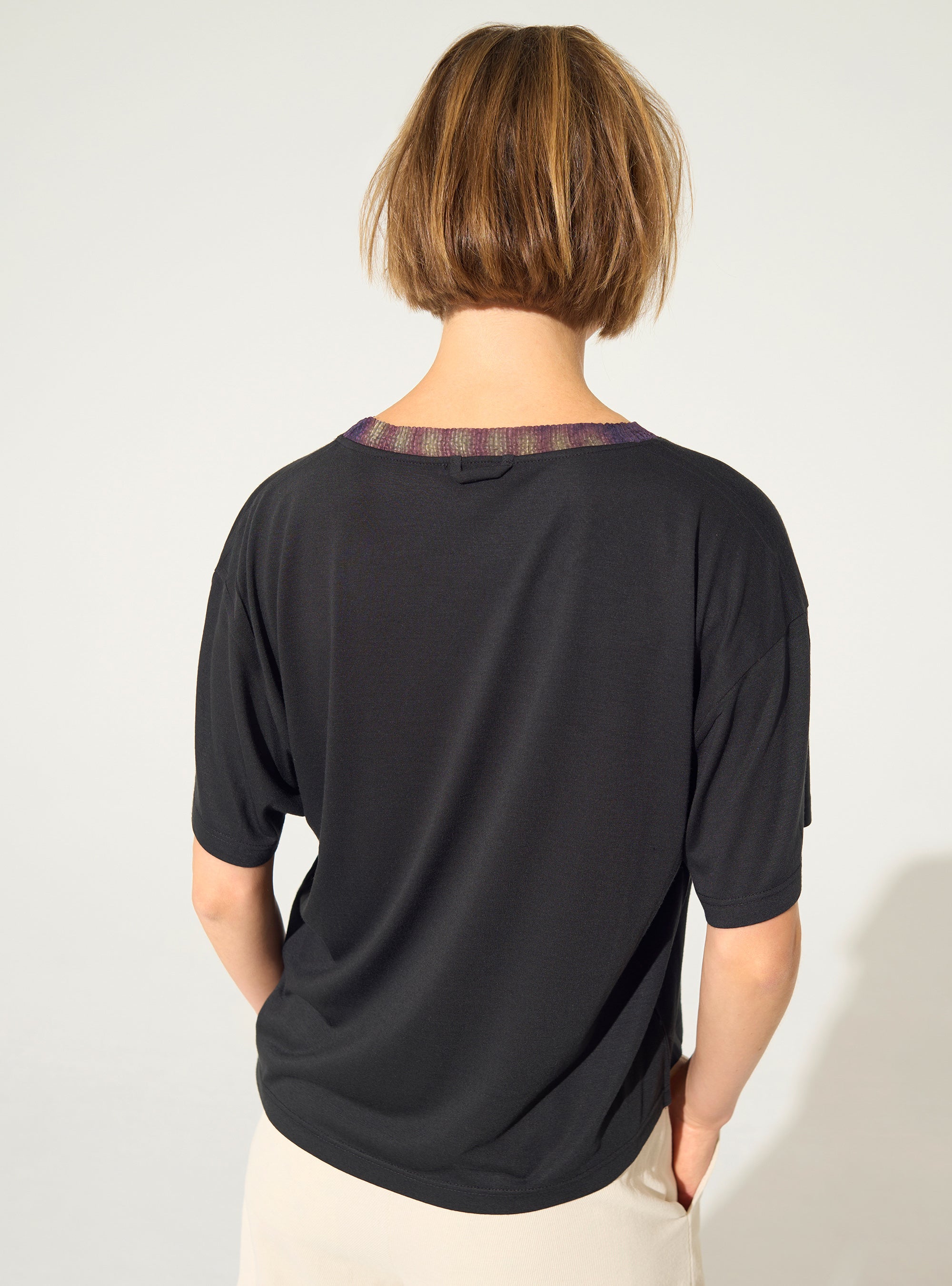 T-Shirt bouillonné et sublimé violet