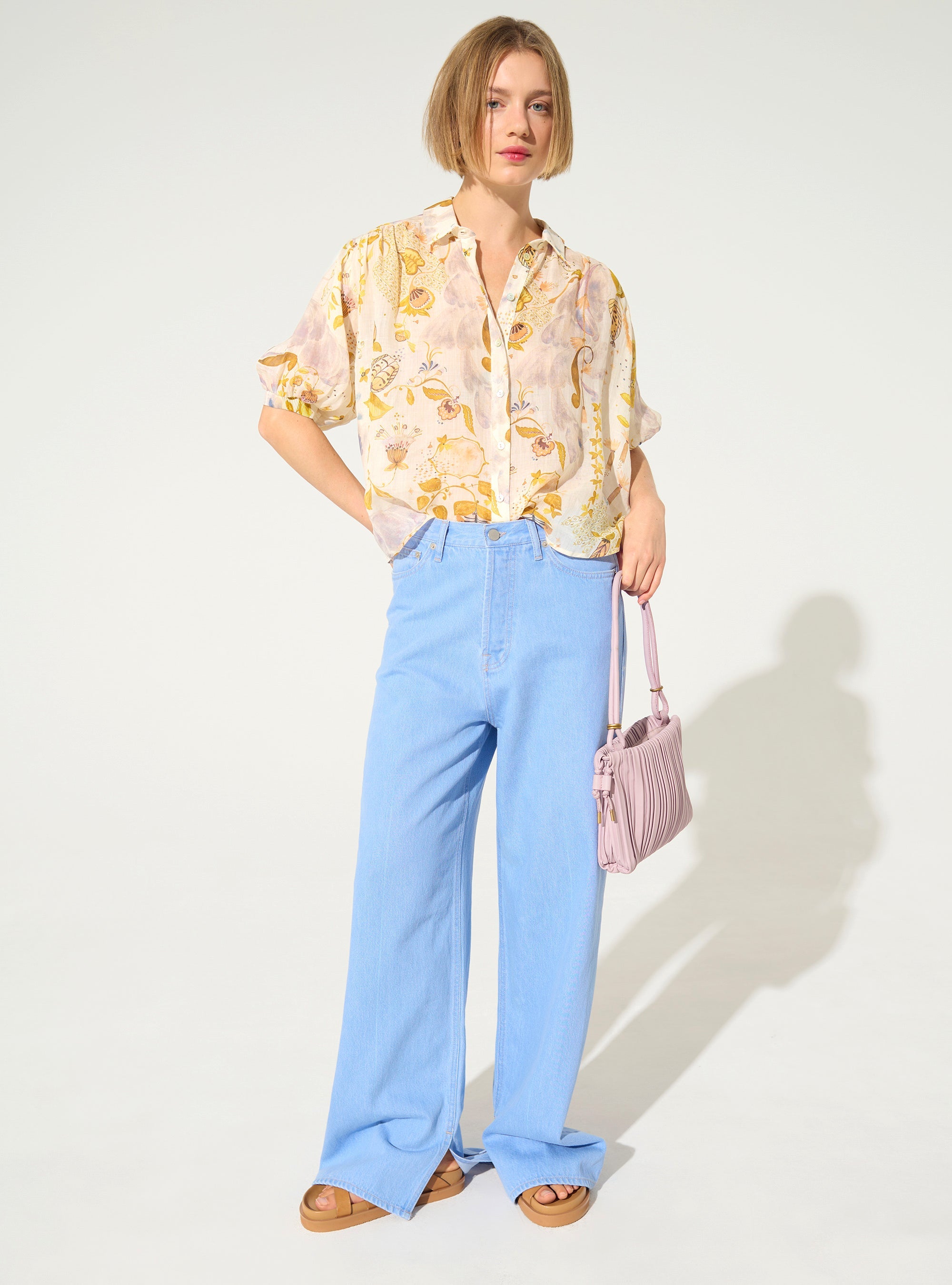 Übergroße, plissierte, bedruckte weiße Bluse in XXL