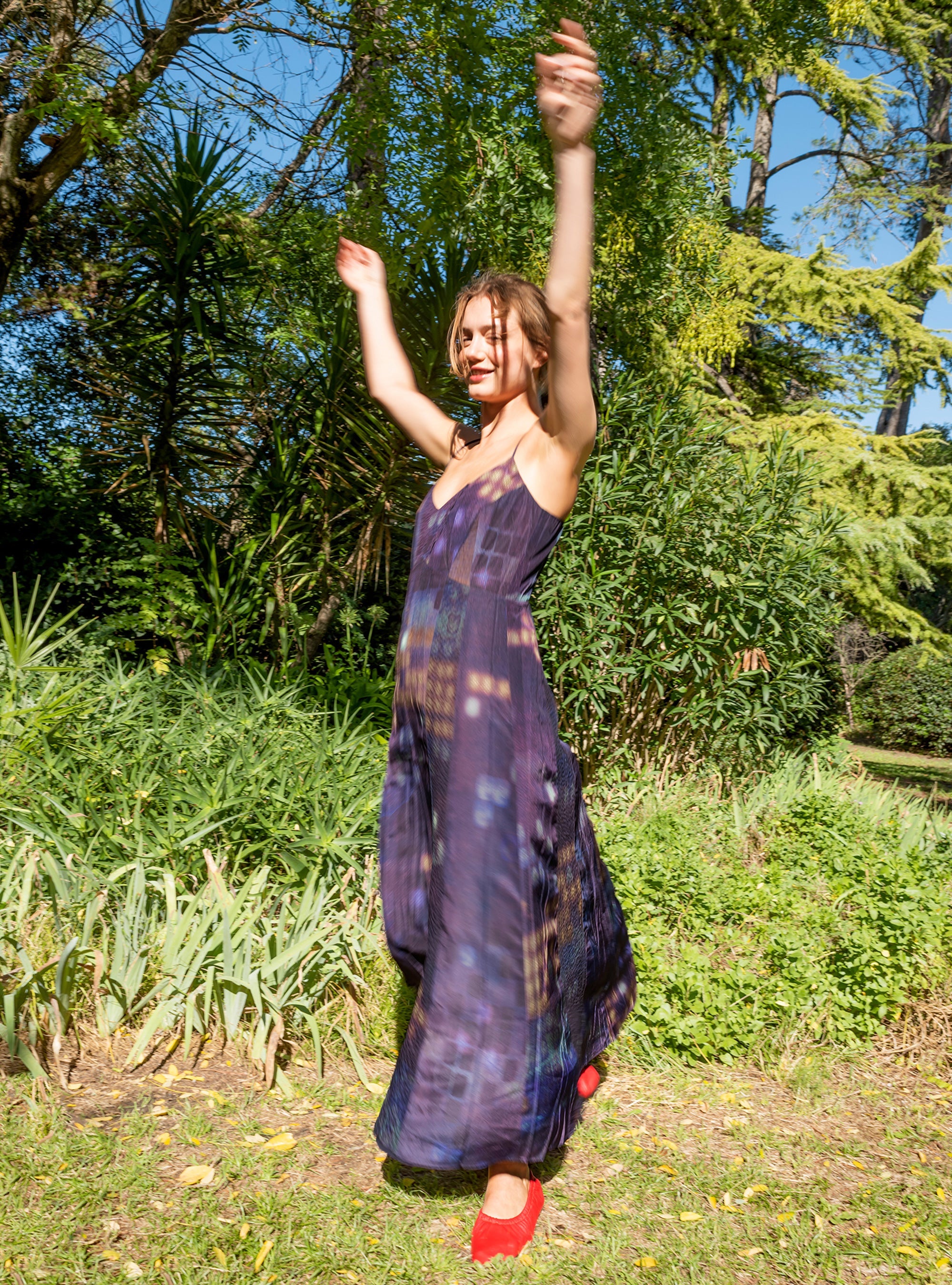 Robe ajustée plissée imprimé maison violette Cotélac