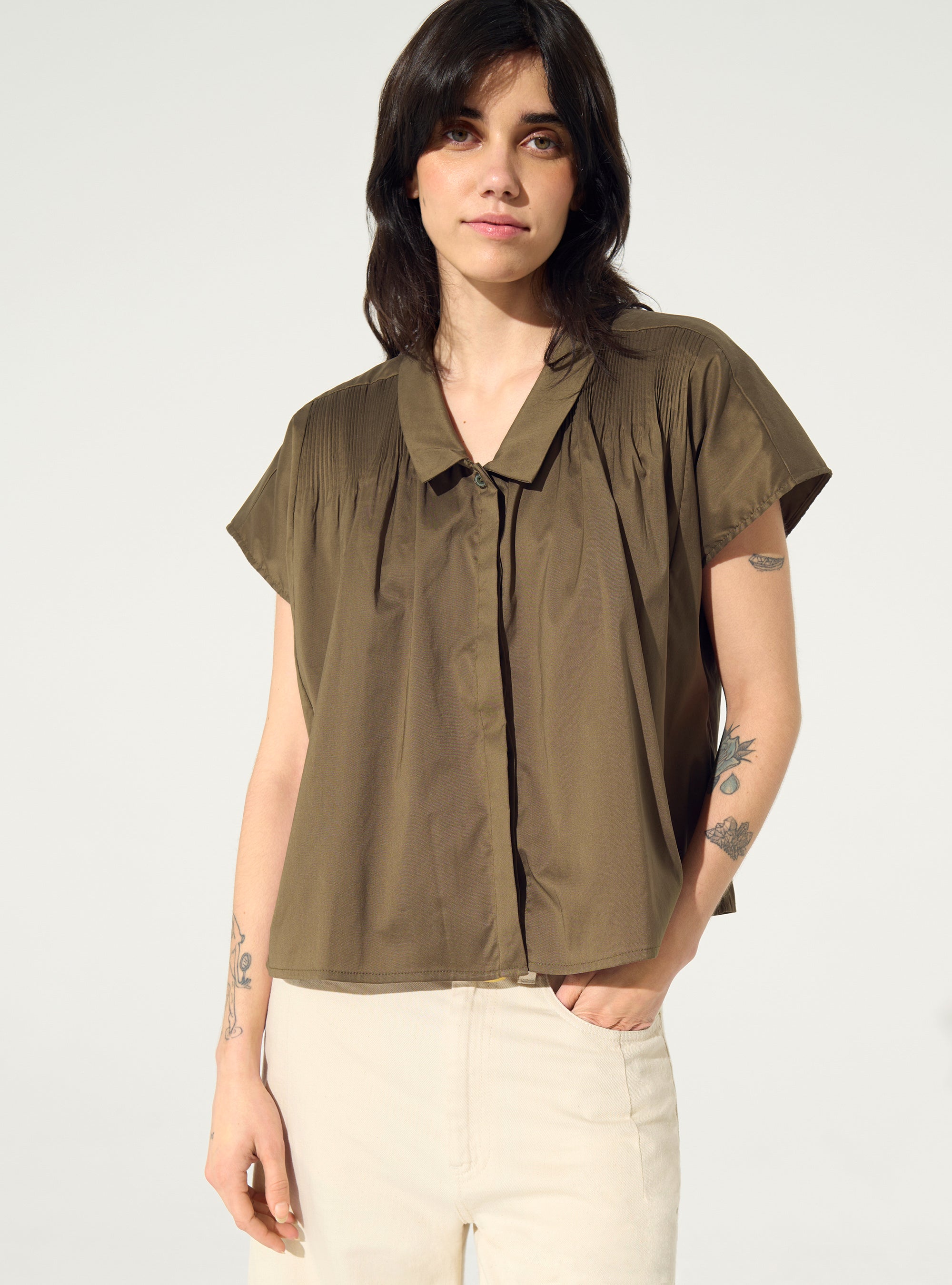 Chemise plissée marron