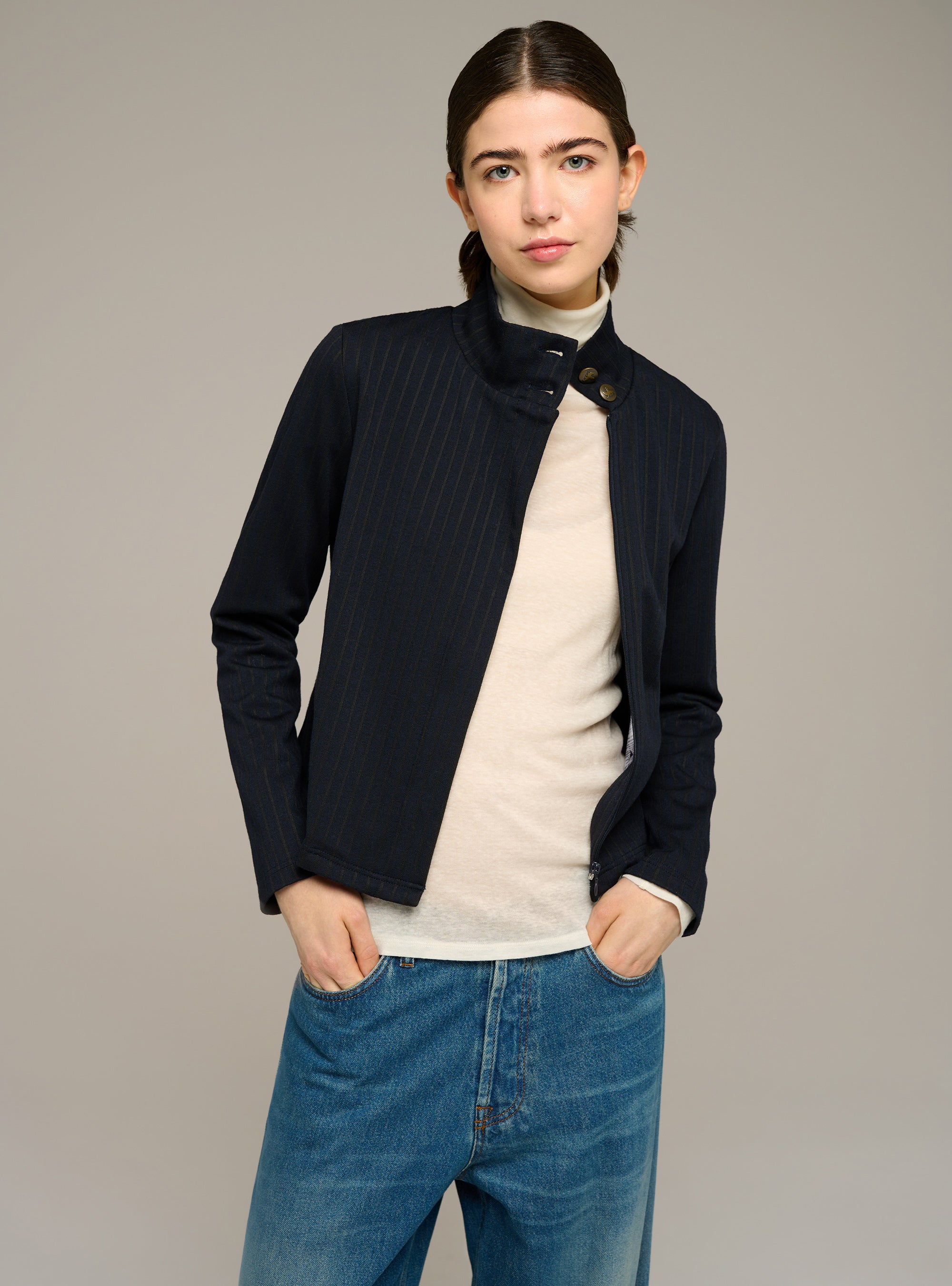 Veste courte ajustée en maille