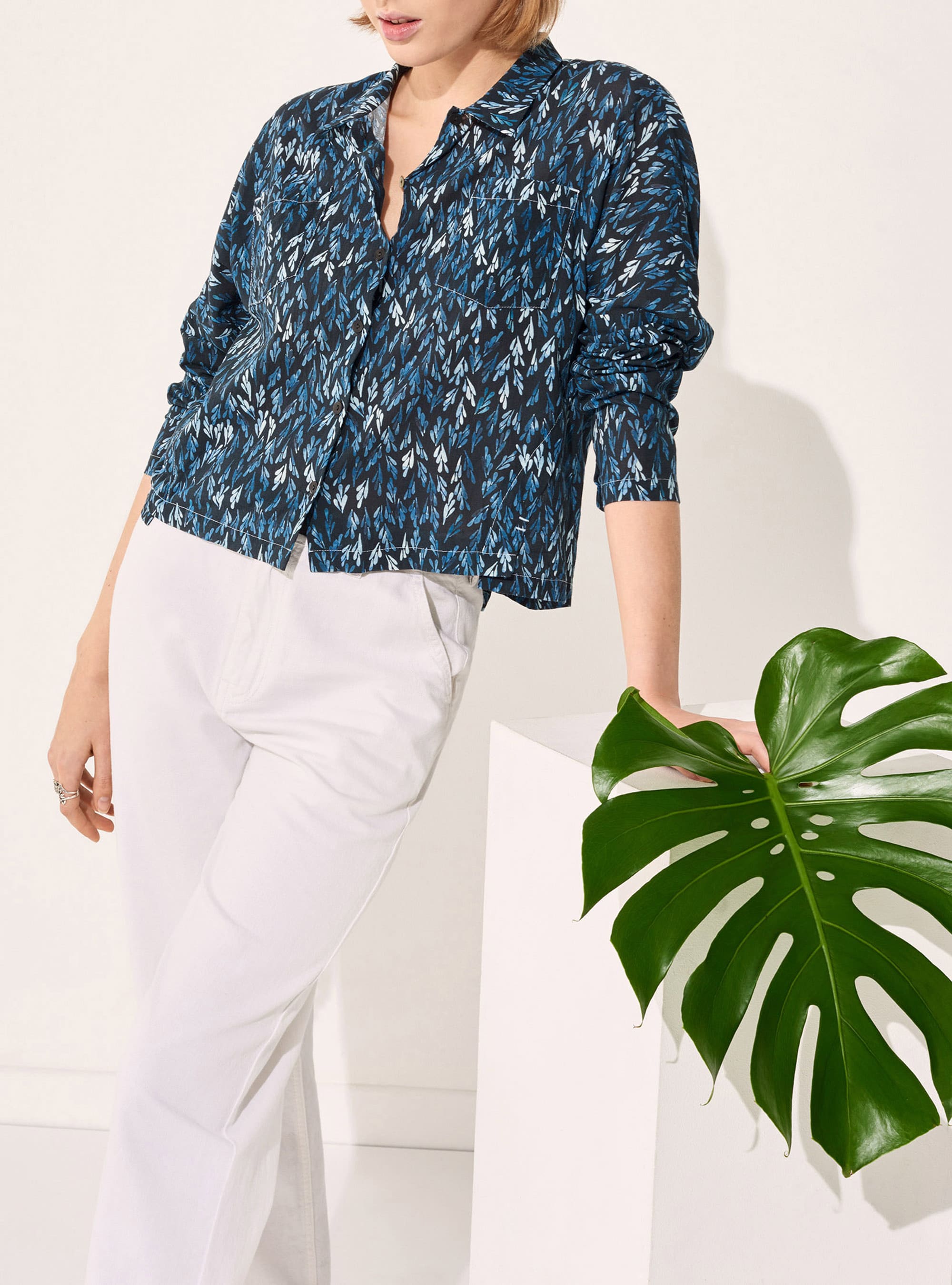 Short Pleated Crushed “House Print” Shirt