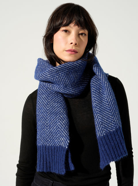 Ribbed scarf