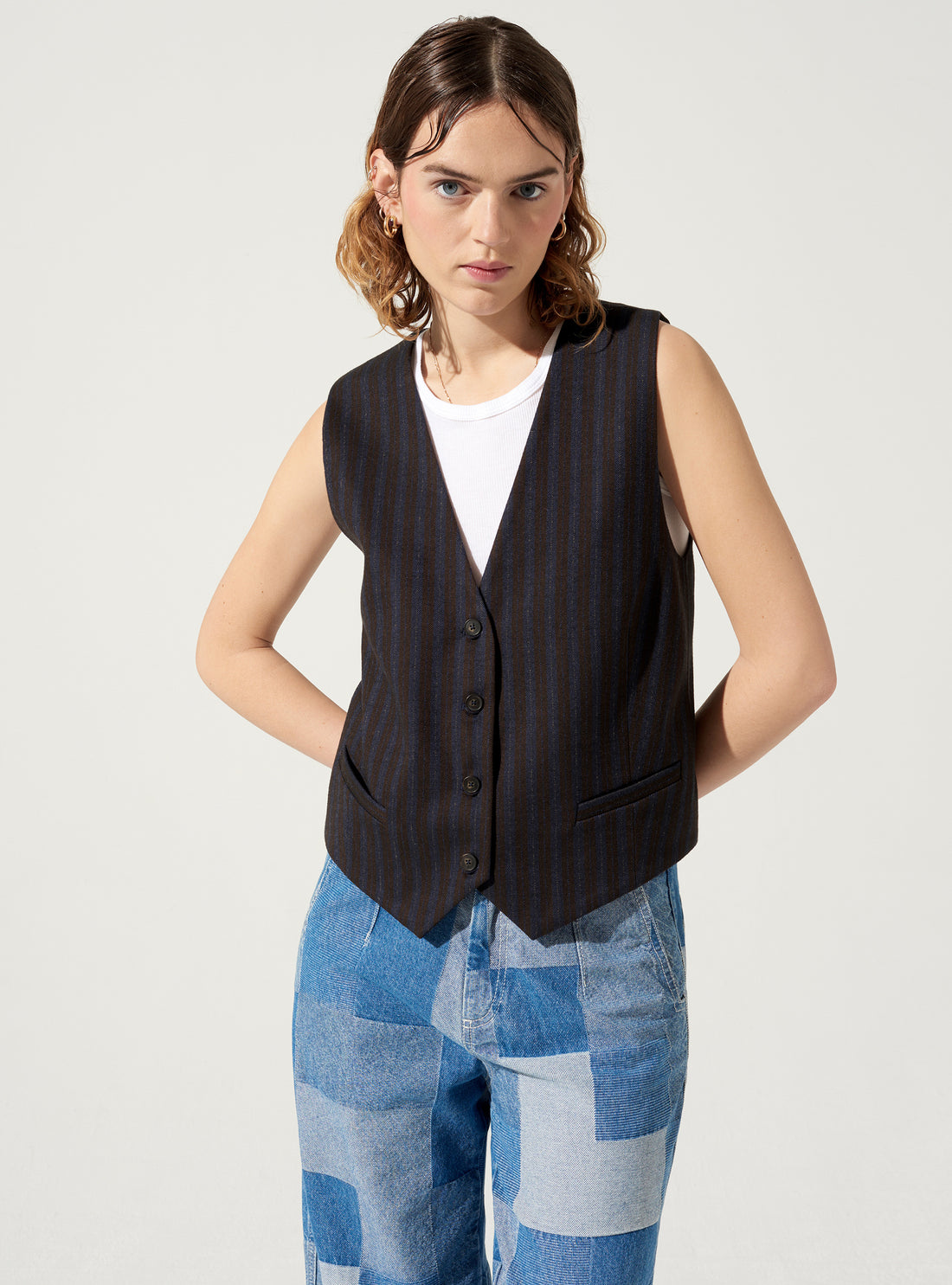 Sleeveless vest