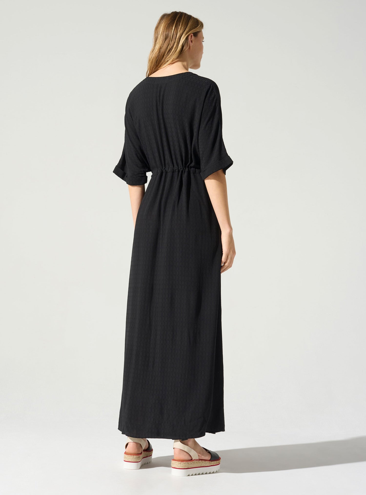 Robe longue et ample acoté 