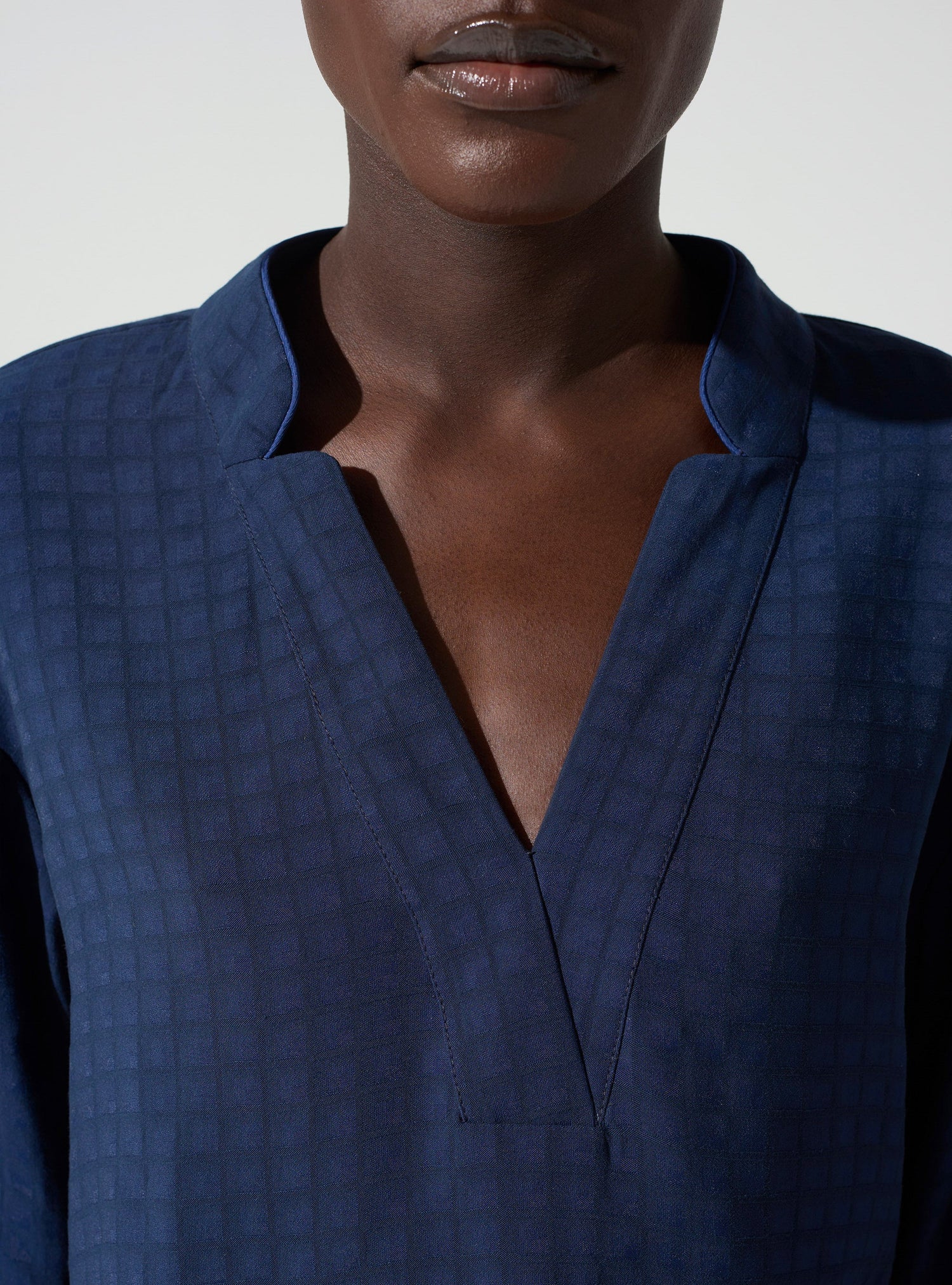 Gerade geschnittene Bluse