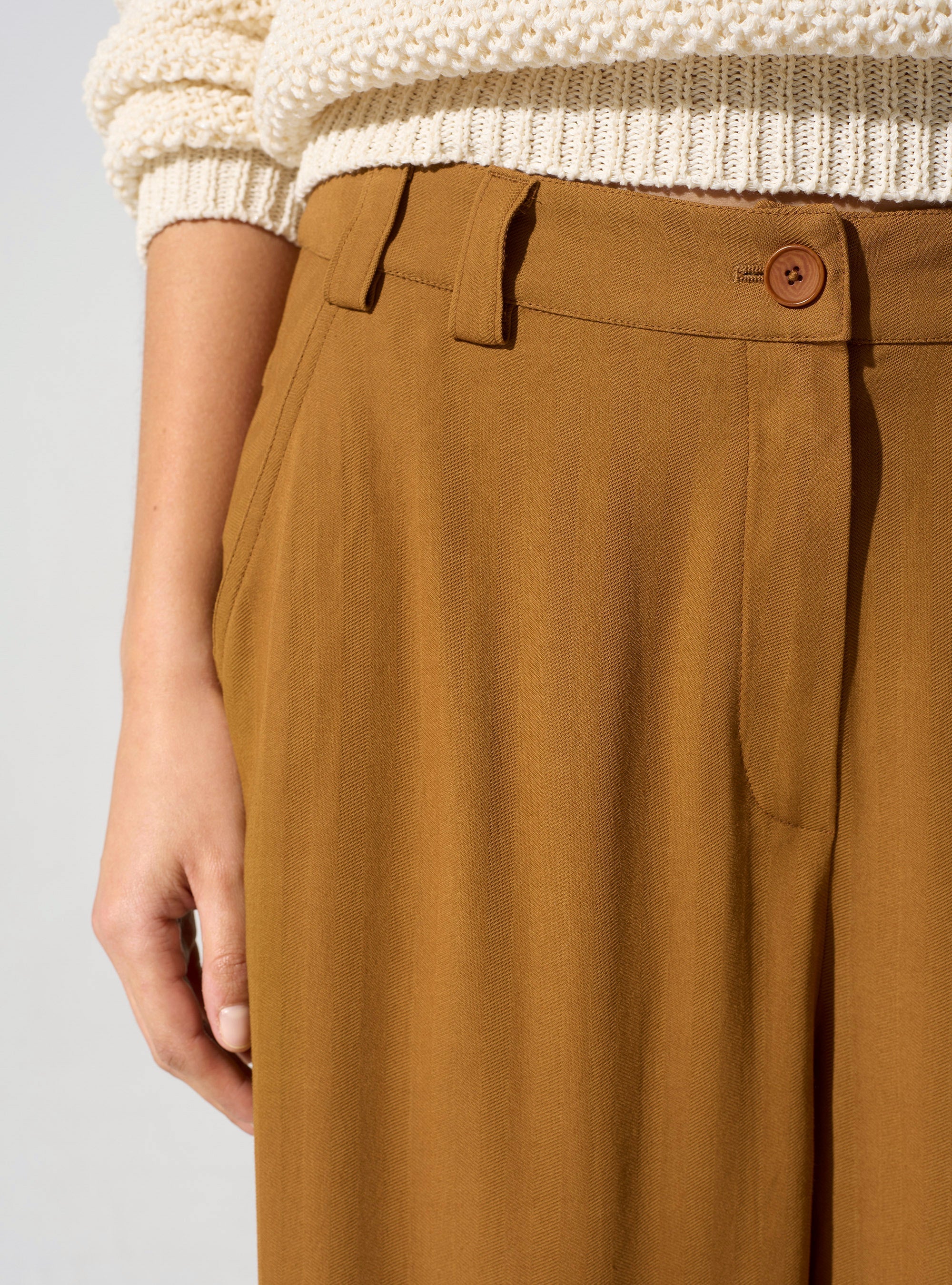 Bermudashorts im Anzugstil