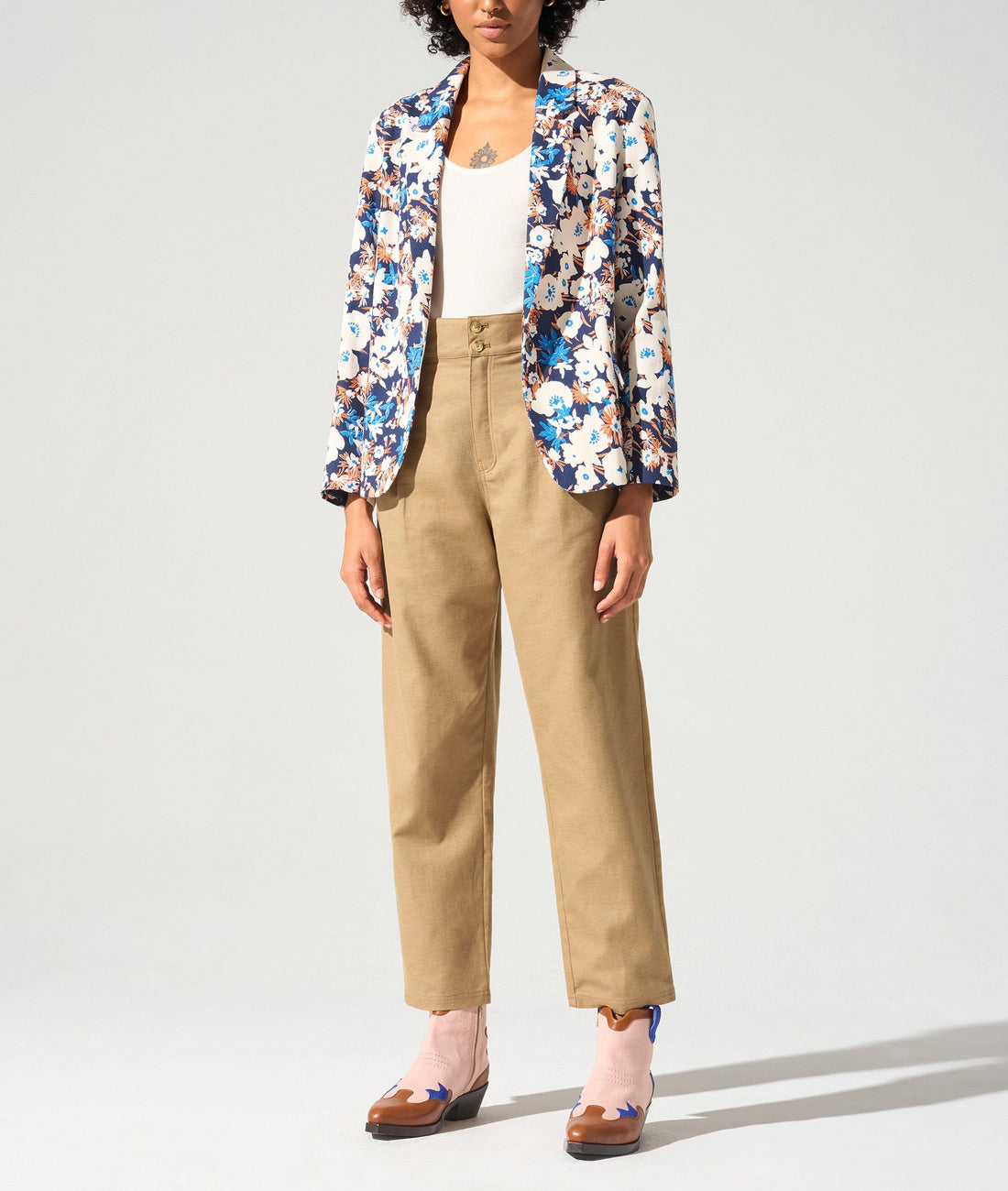 Pantalon fuselé acoté 