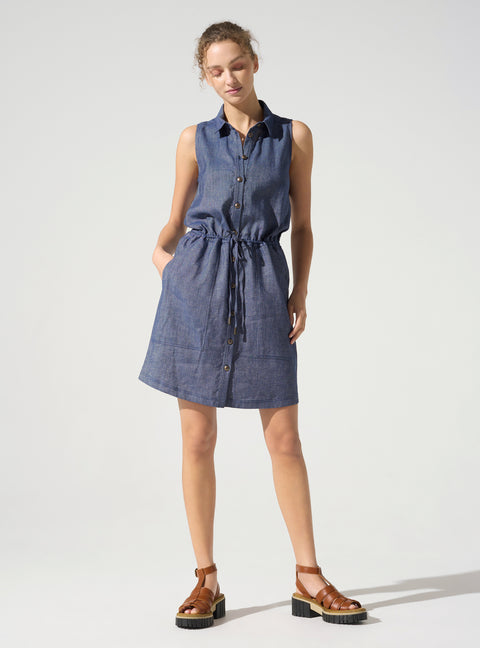 Robe courte sans manches