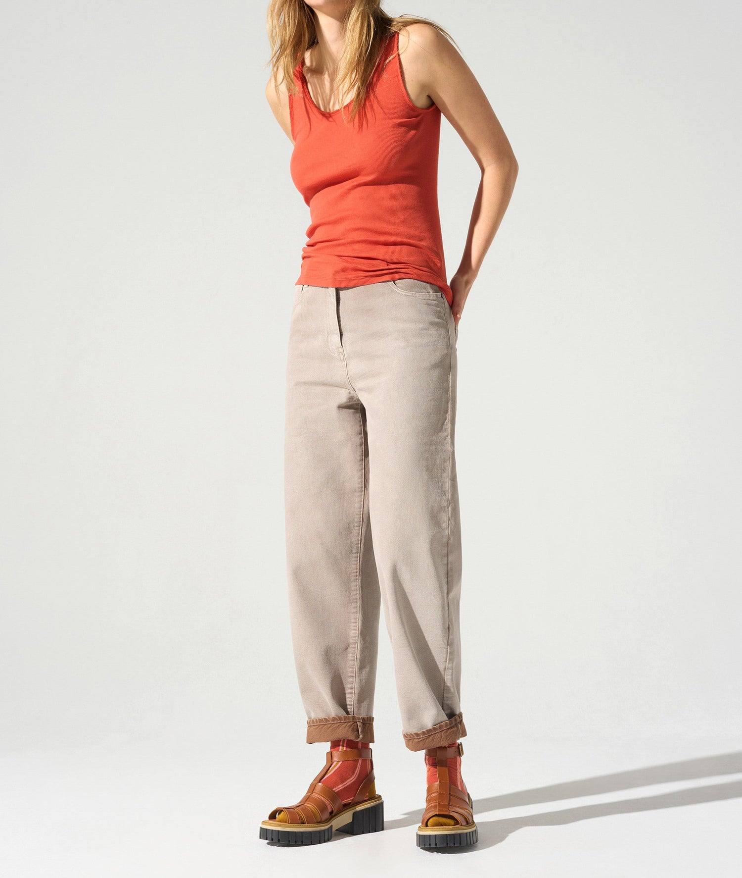 Jean basique Mum acoté 