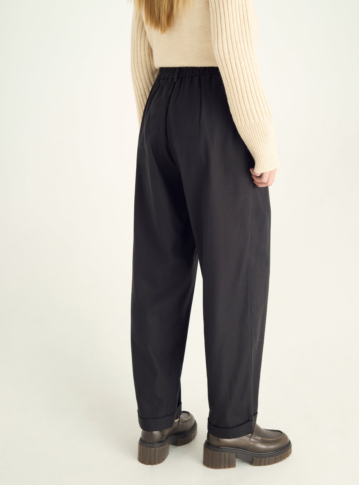 Pantalon large chevronné