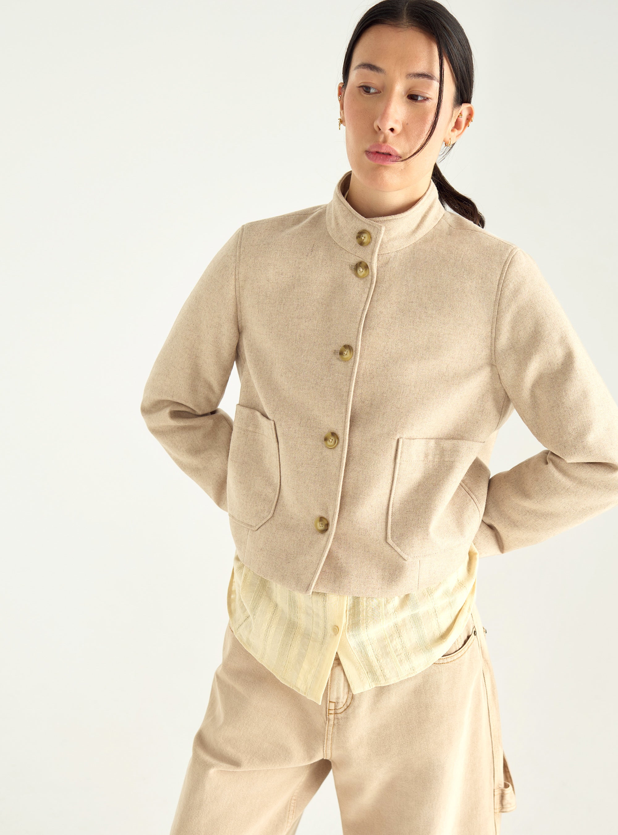 Short woolen jacket