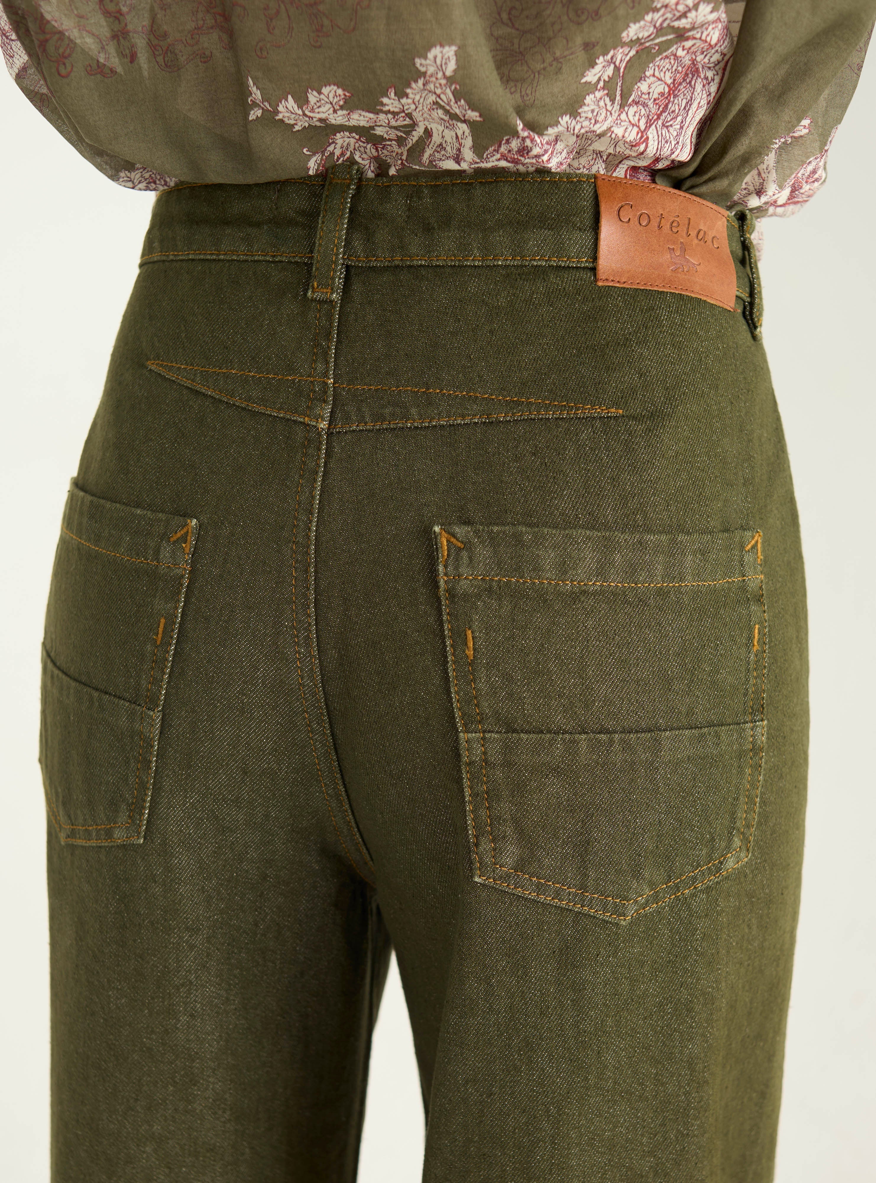 Jean large taille haute acoté 