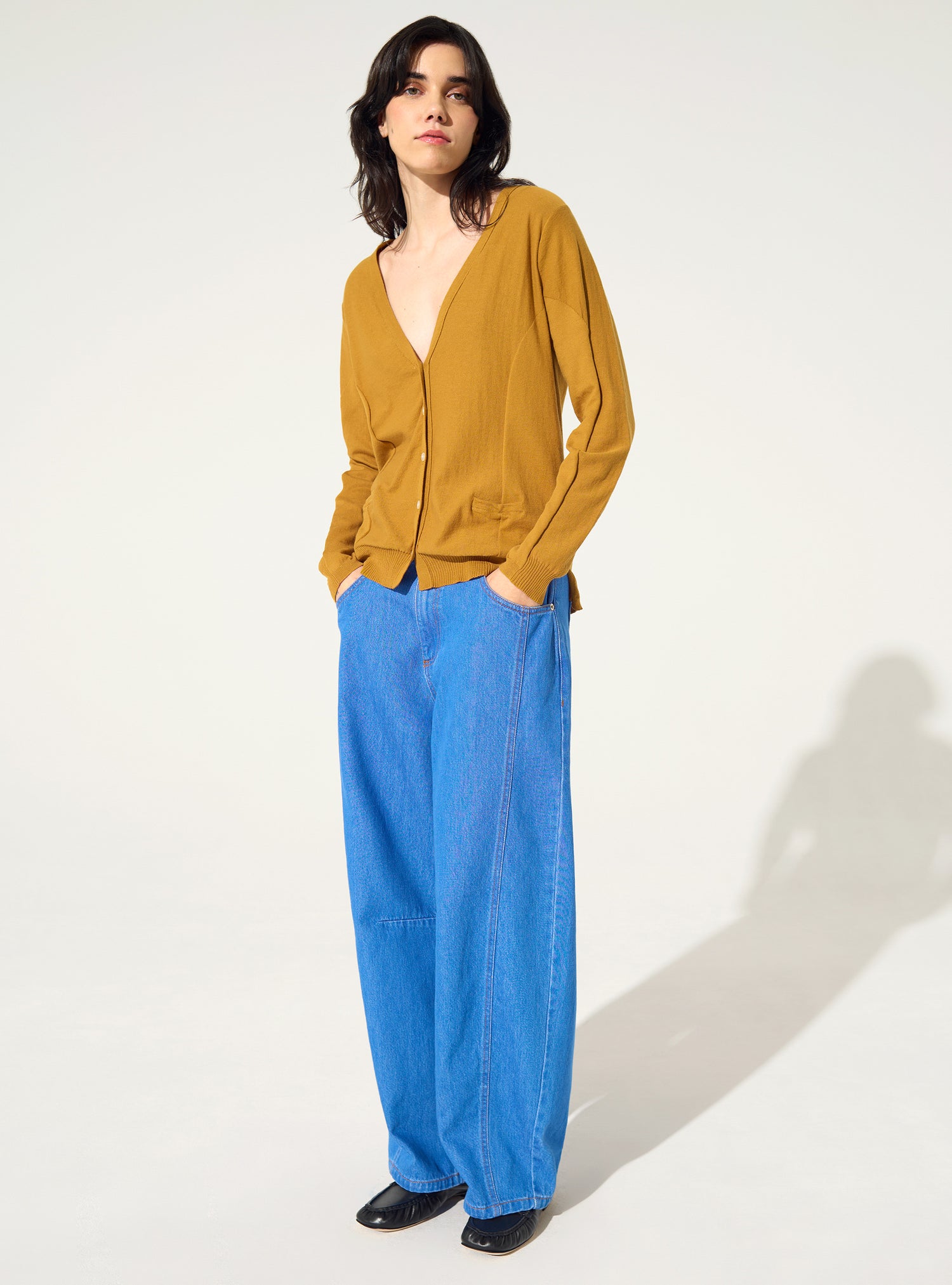 braune Strickjacke aus Bio-Baumwolle