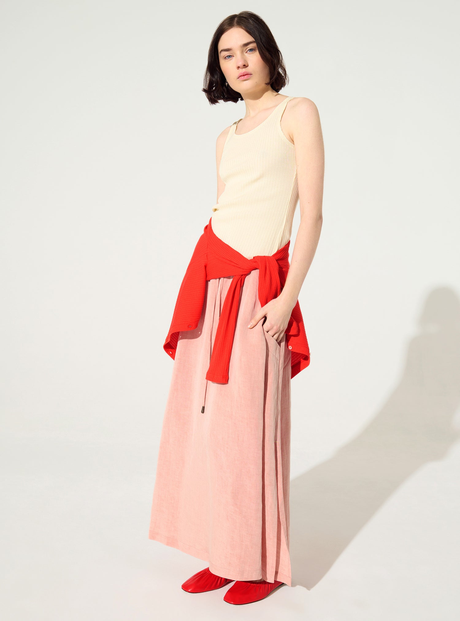 Fitted pleated tank top in white cotton