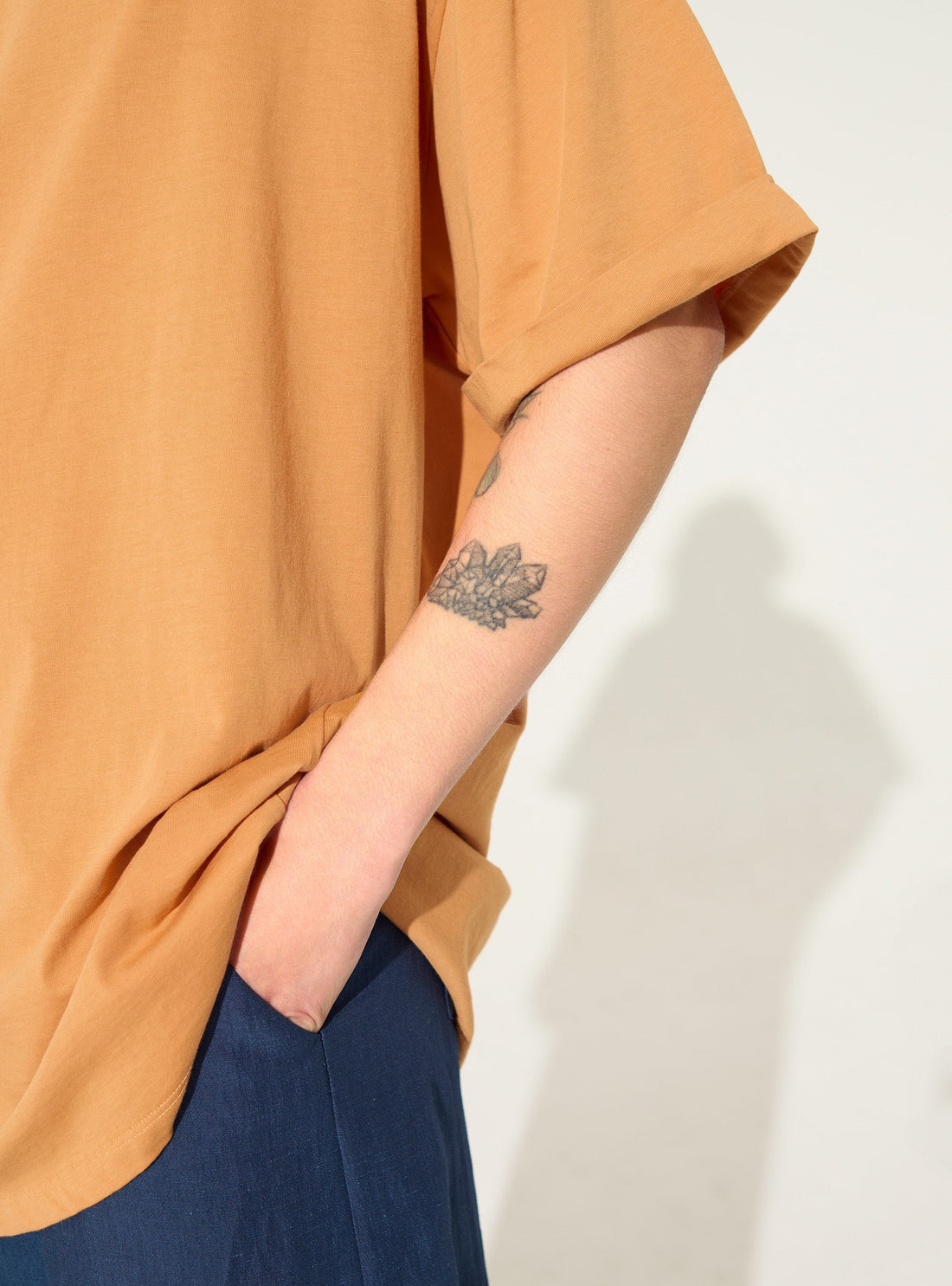 orangefarbenes T-Shirt aus Bio-Baumwolle