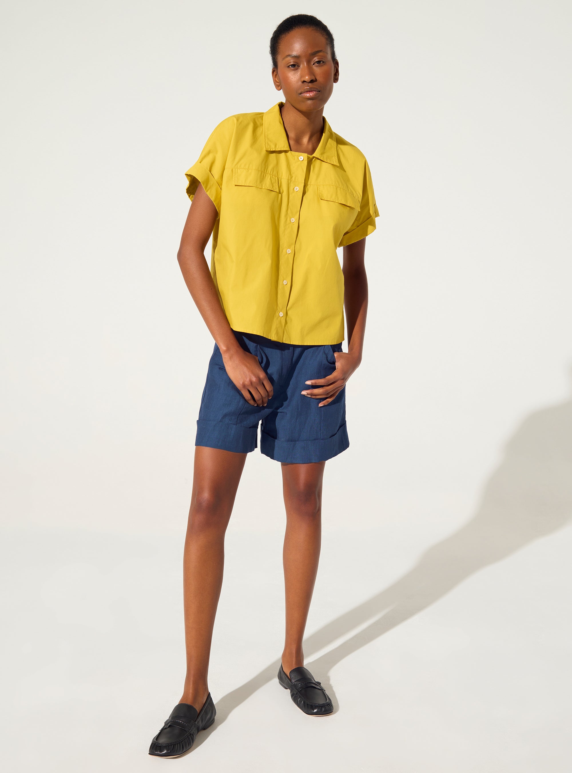 Chemise oversize en coton biologique jaune acoté 