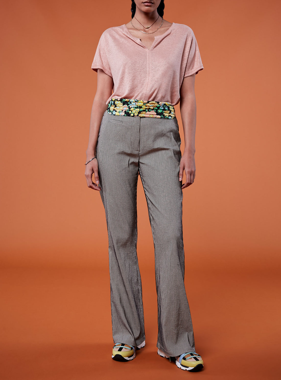 Pantalon Évasé À Fines Rayures