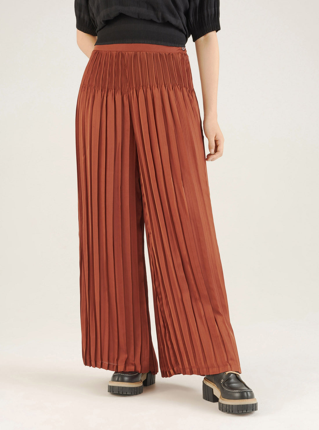 Hose mit weitem Bein