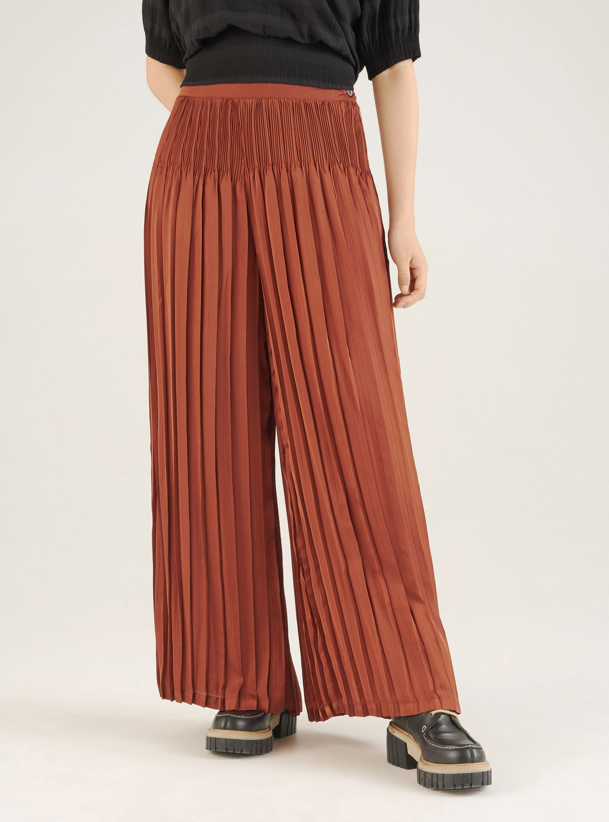 Hose mit weitem Bein