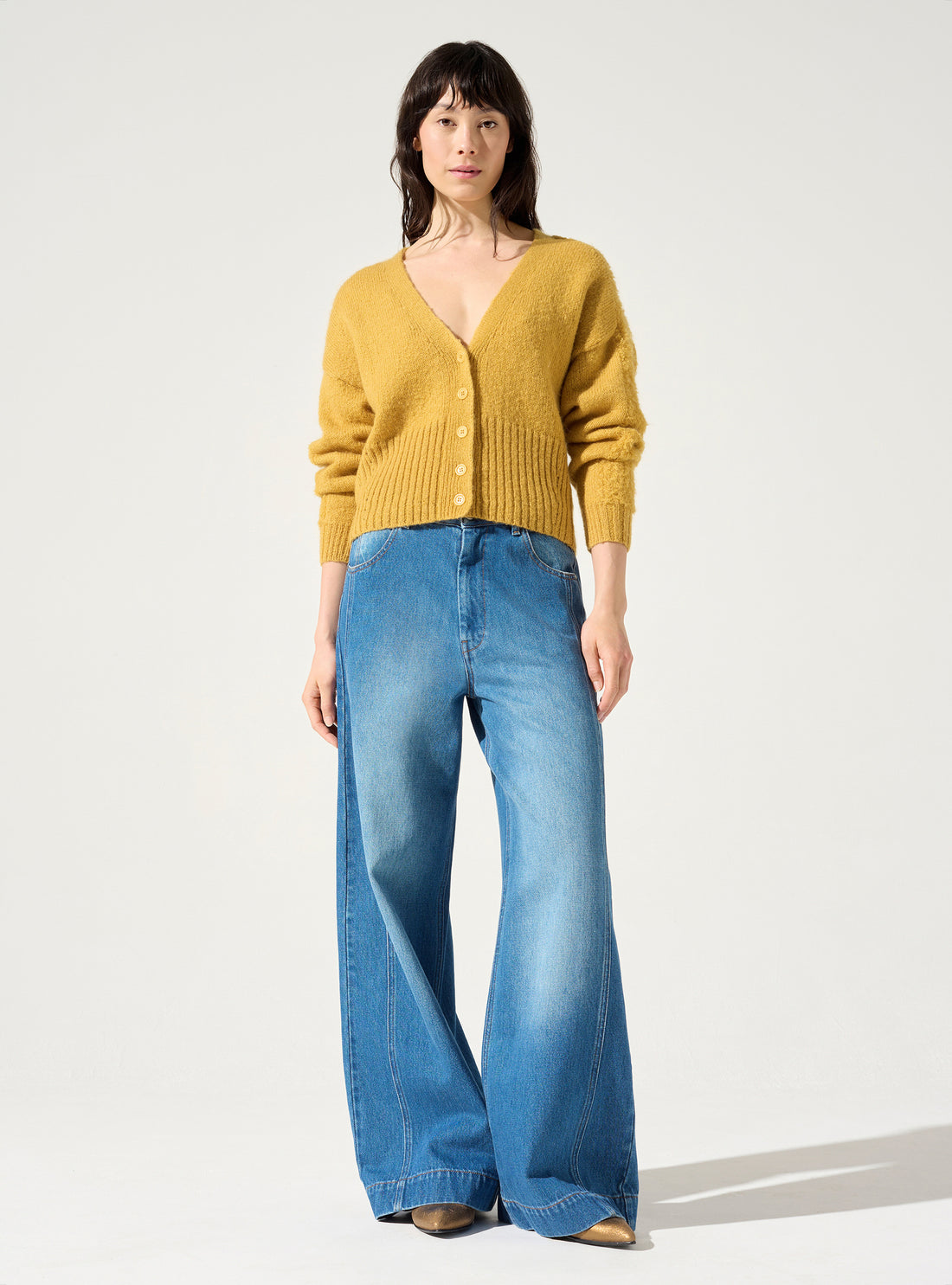 V-neck cardigan