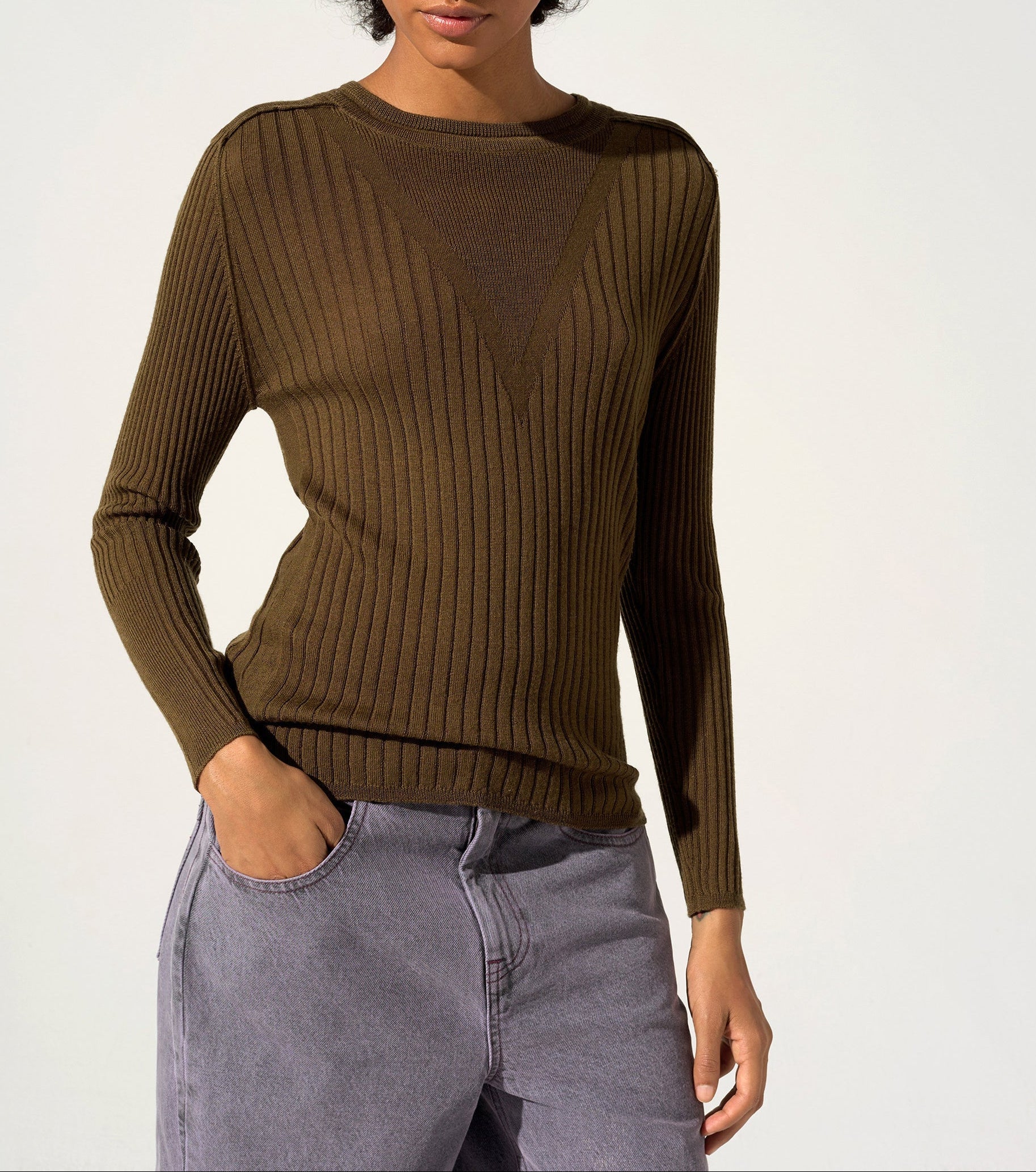 Taillierter Pullover