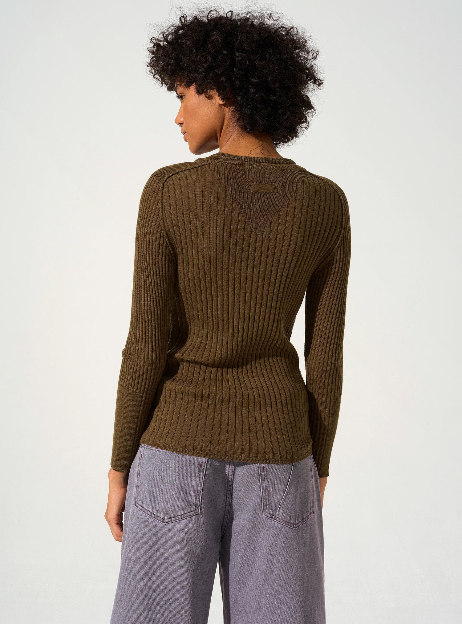 Taillierter Pullover