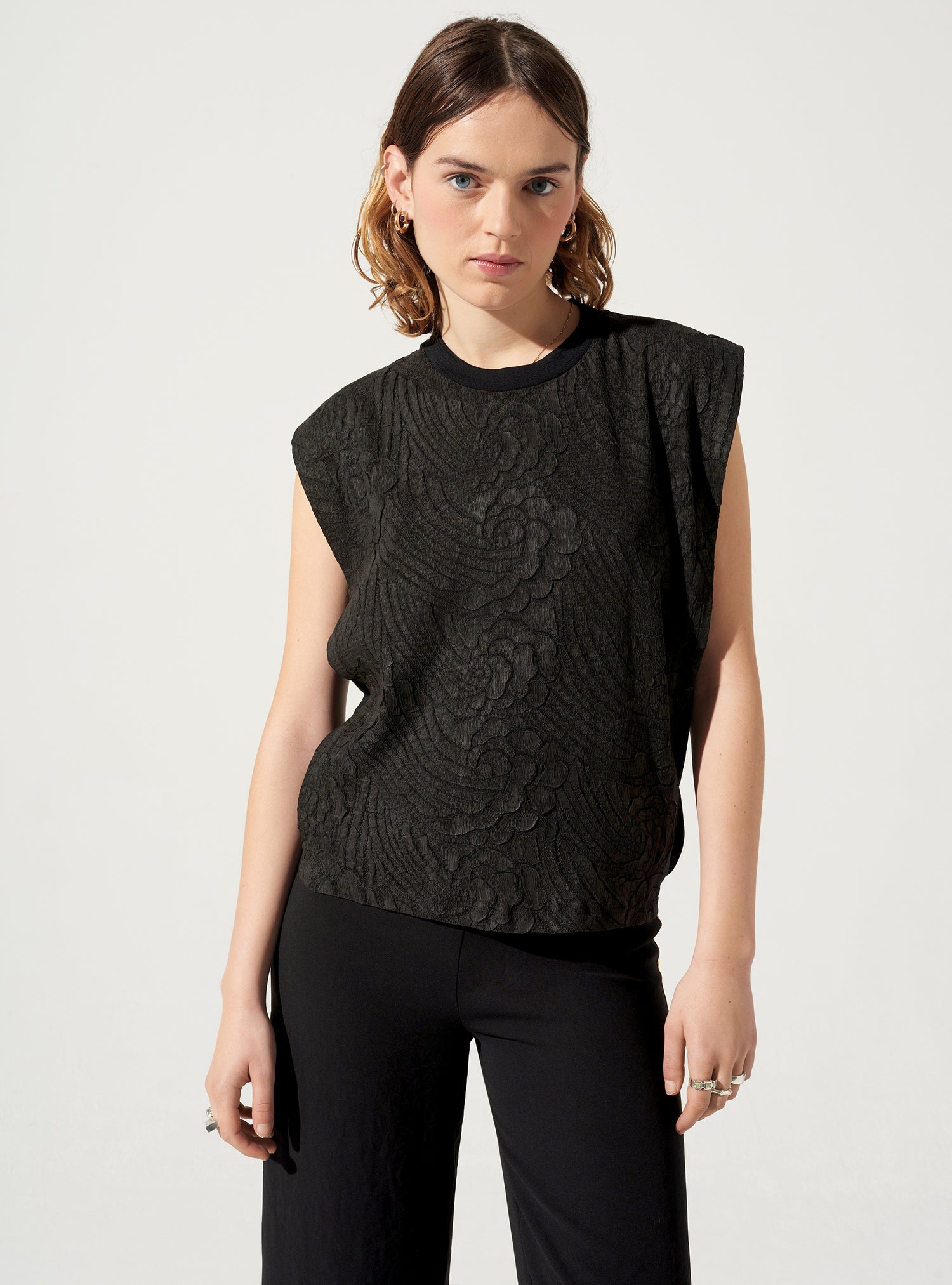 Two-material tank top