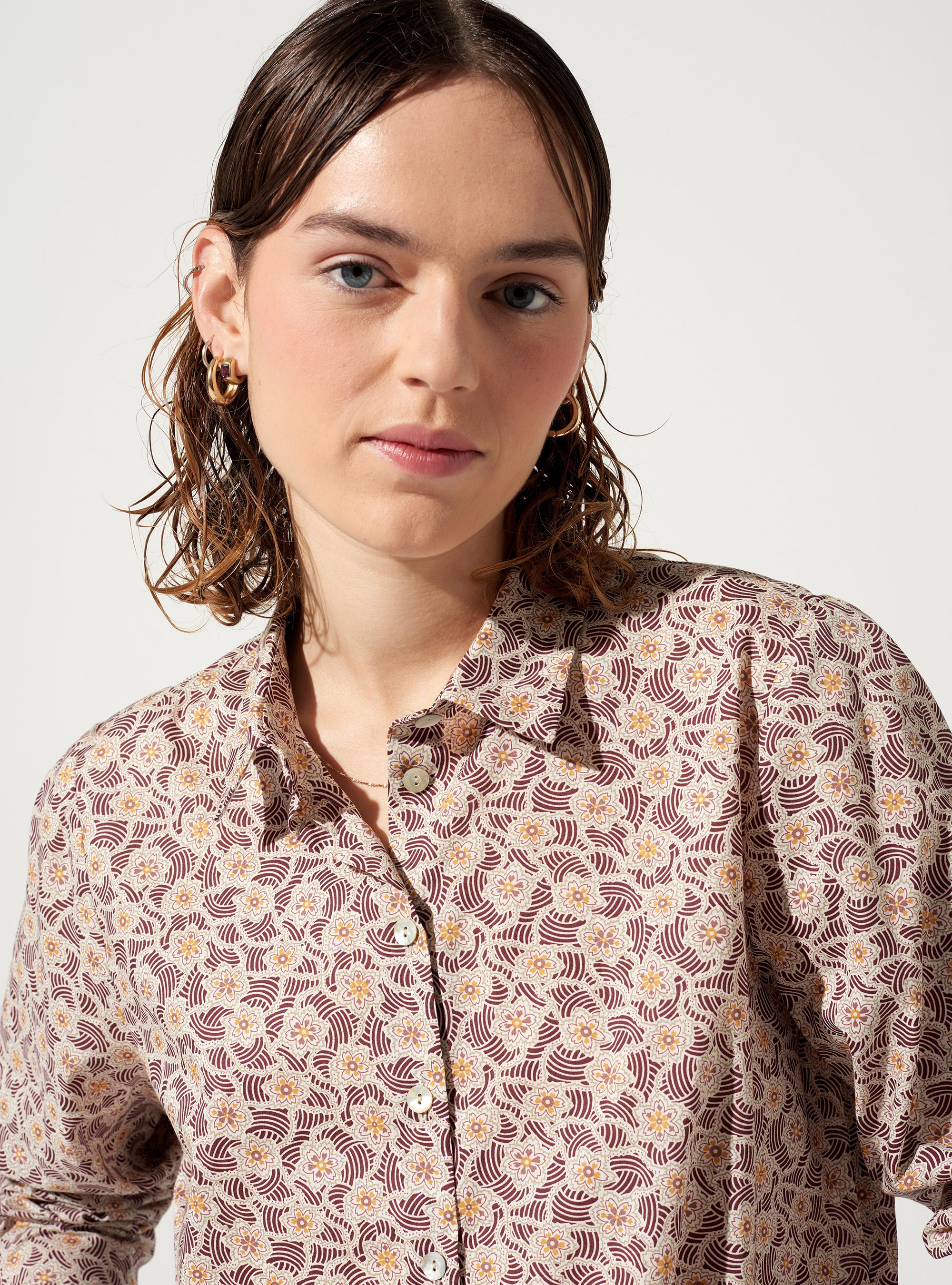 Straight shirt