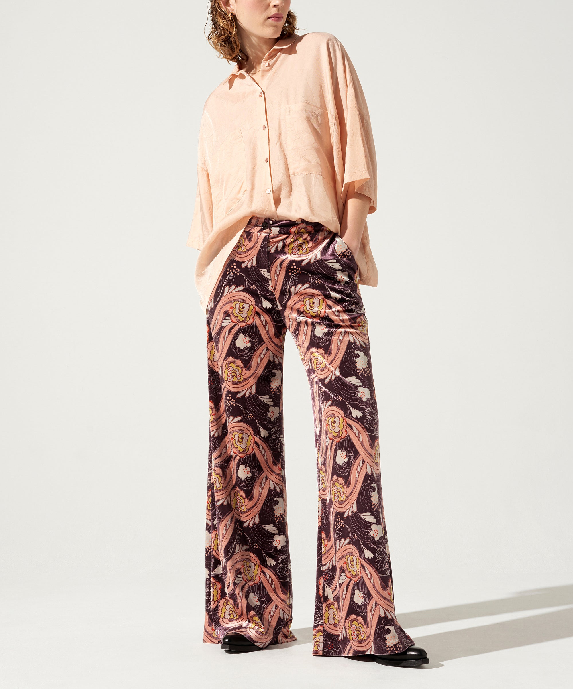 Hose mit weitem Bein