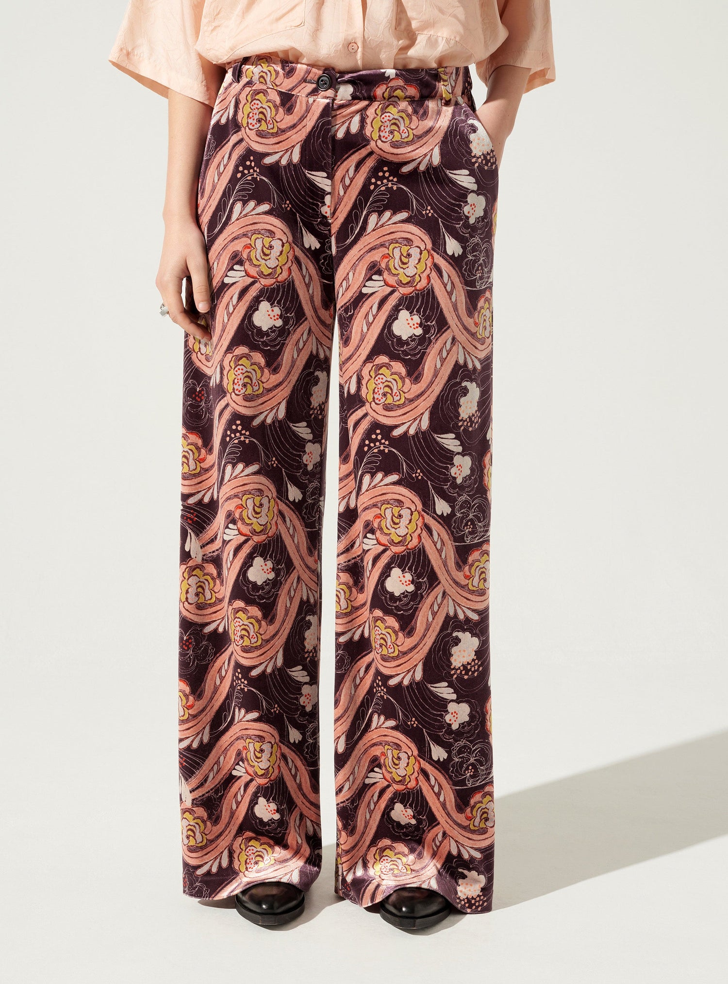 Hose mit weitem Bein