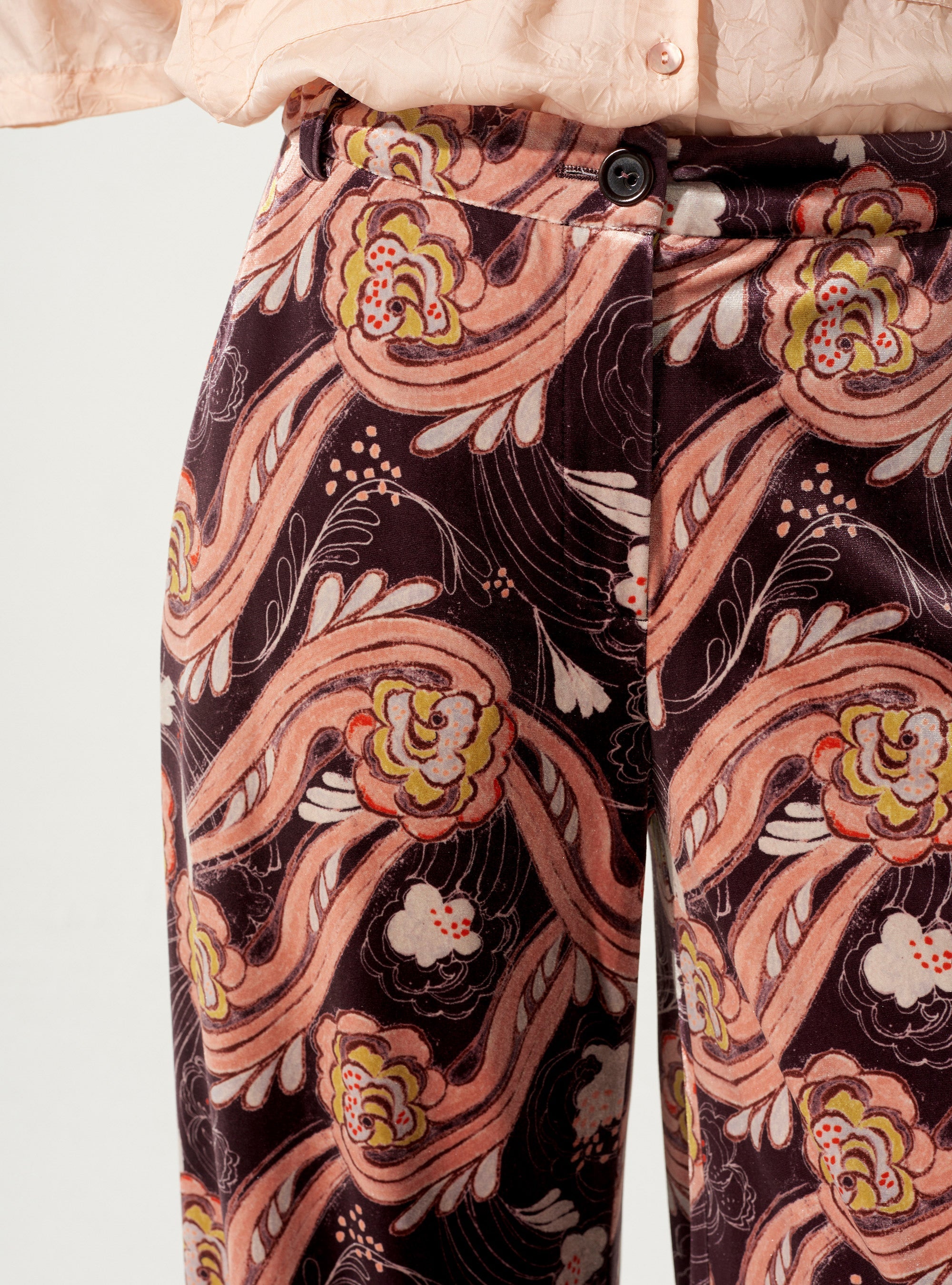 Hose mit weitem Bein